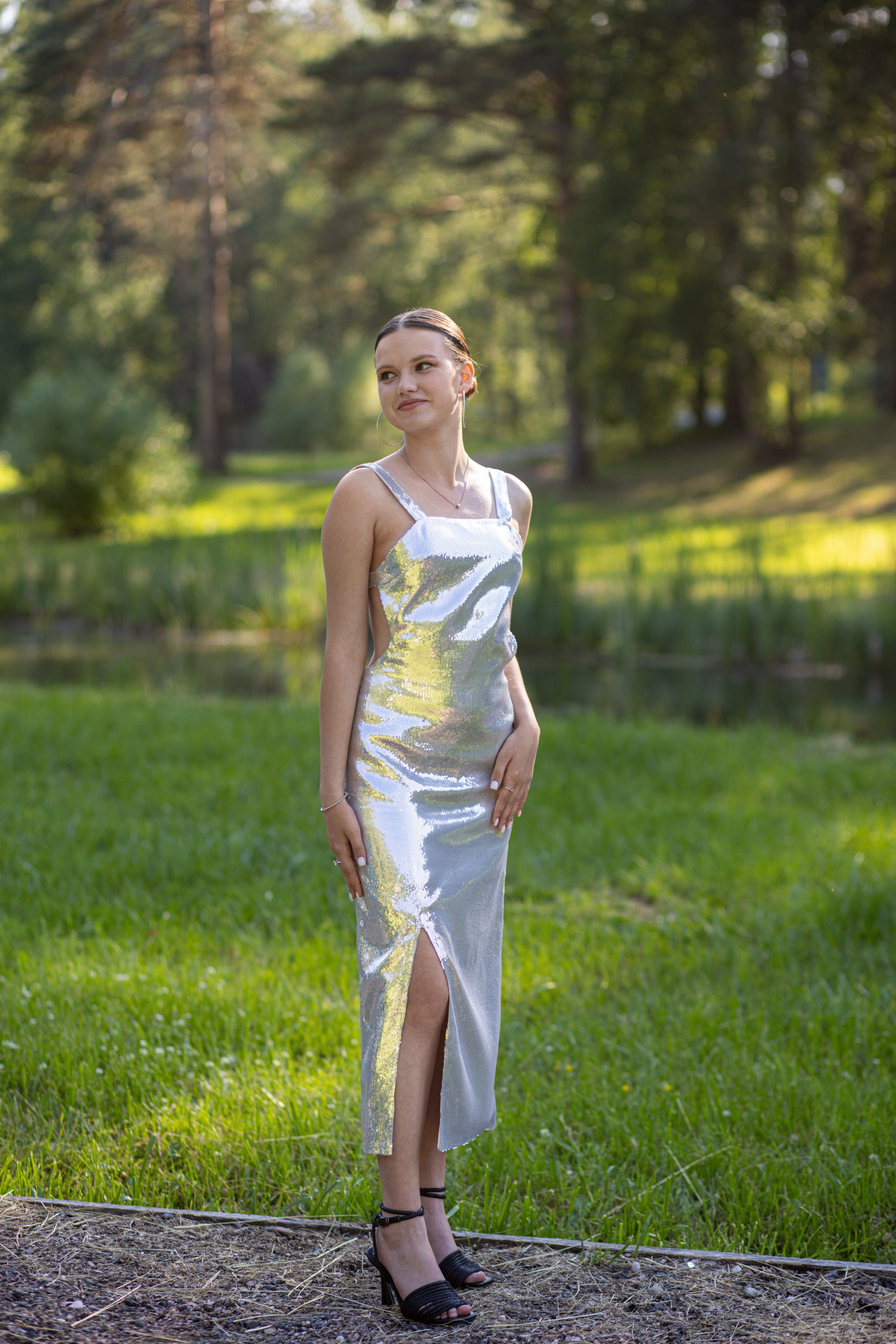 Фотосессия на выпускной. Школа № 12, 11 класс, 2024 г. Студия выпускных альбомов Остров