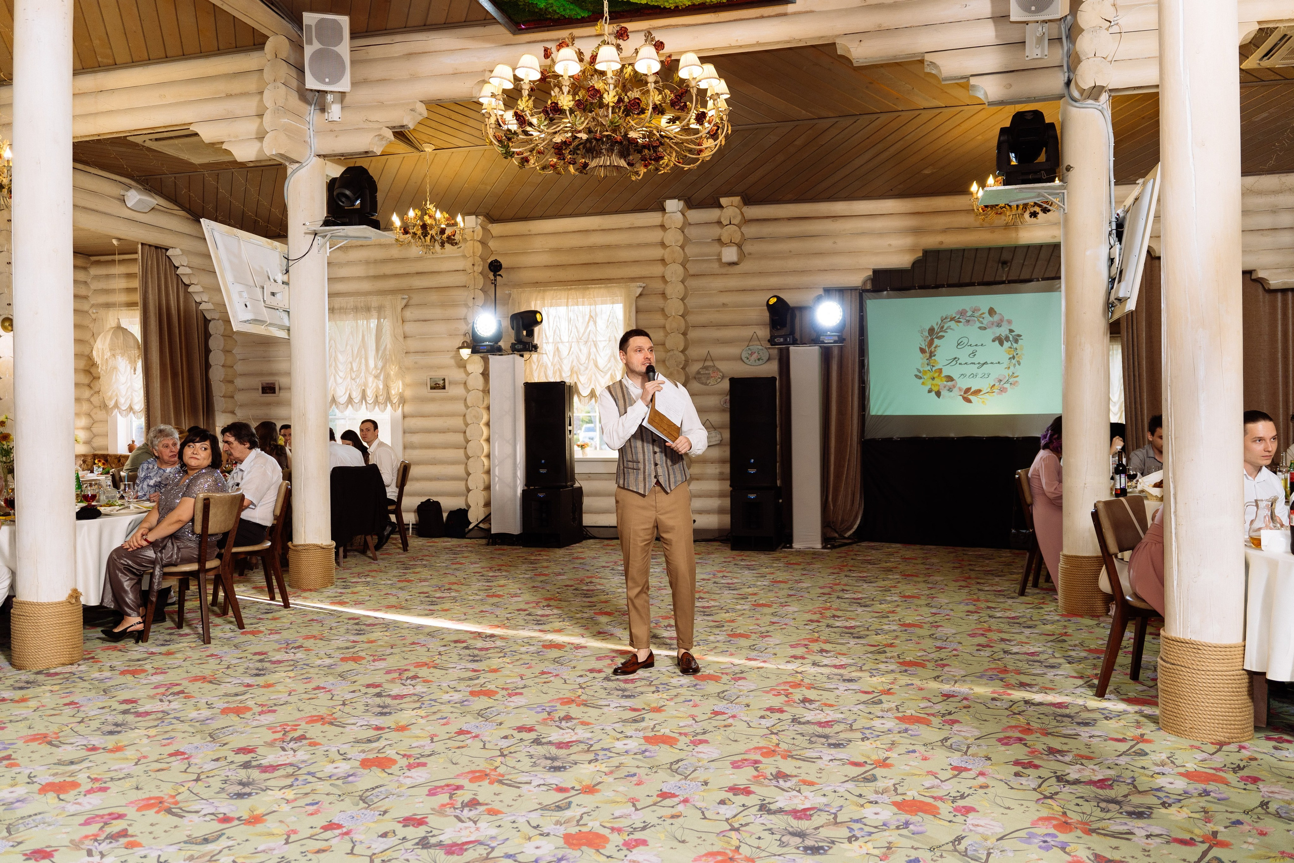 Свадьба Олега и Виктории в клубе «Ближняя дача»