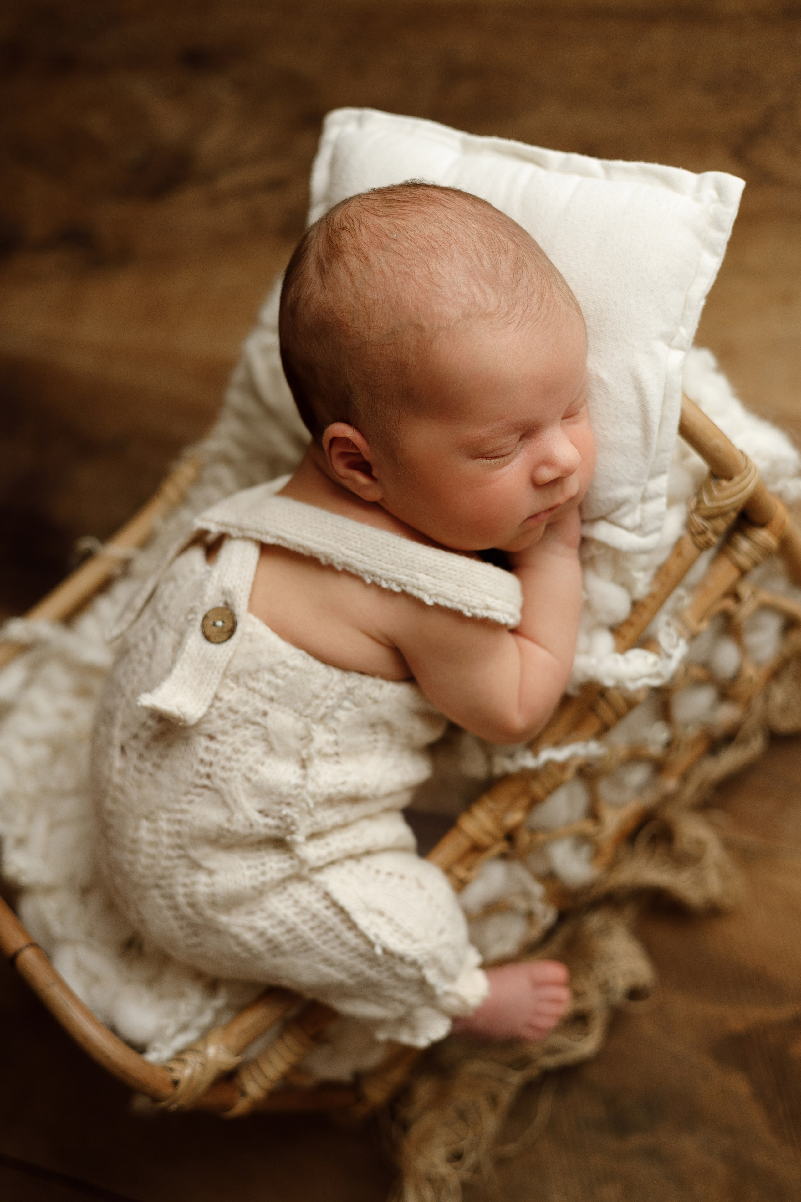 Ньюборн, новорожденные. Профессиональная детская и семейная фотостудия в Краснодаре