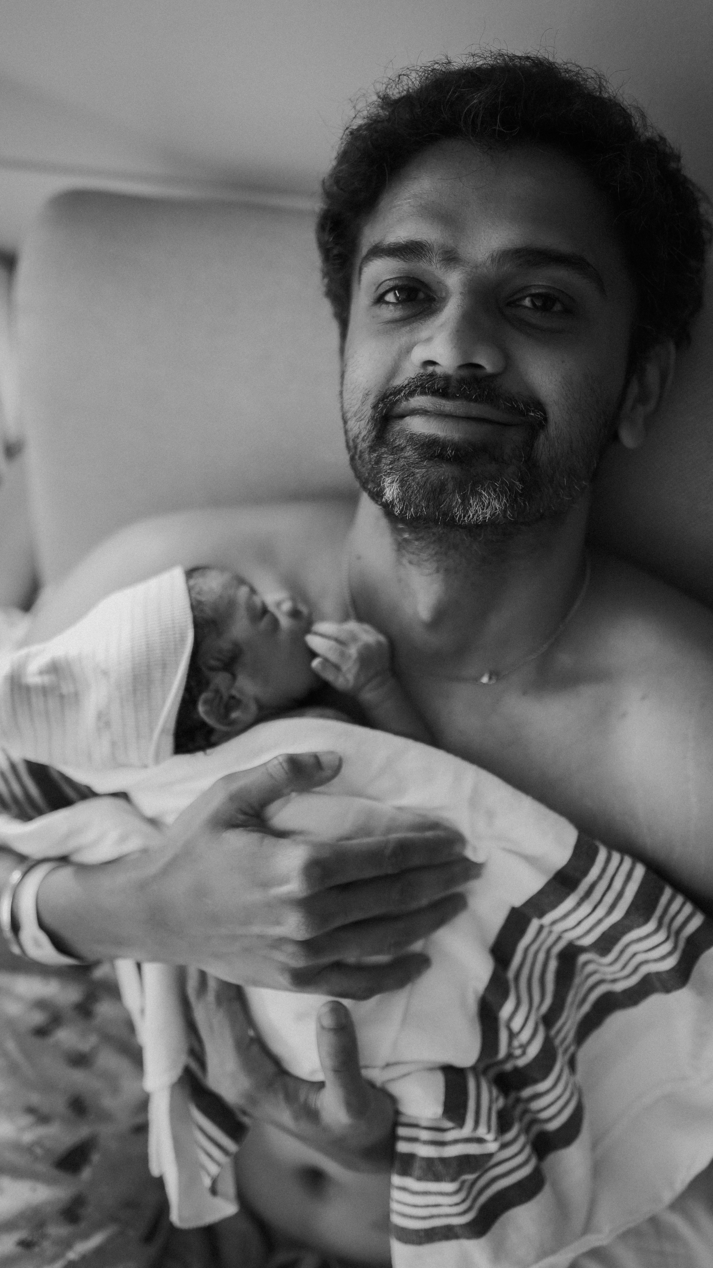 Birth photographer Austin, TX | Raw, powerful, & unfiltered storytelling | Anny Smirnova