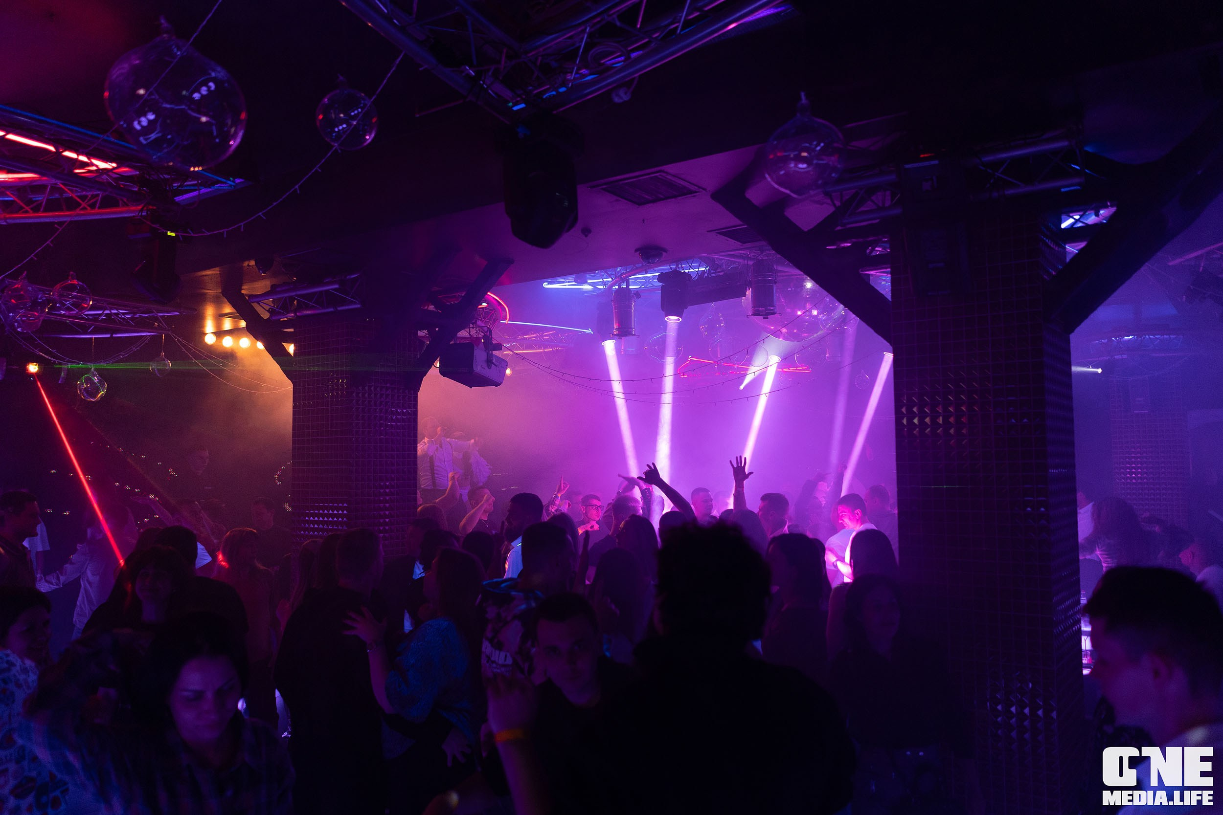 Фоторепортаж из РК Планета. One Media Life: фоторепортажи, фотоотчеты с мероприятий и заведений