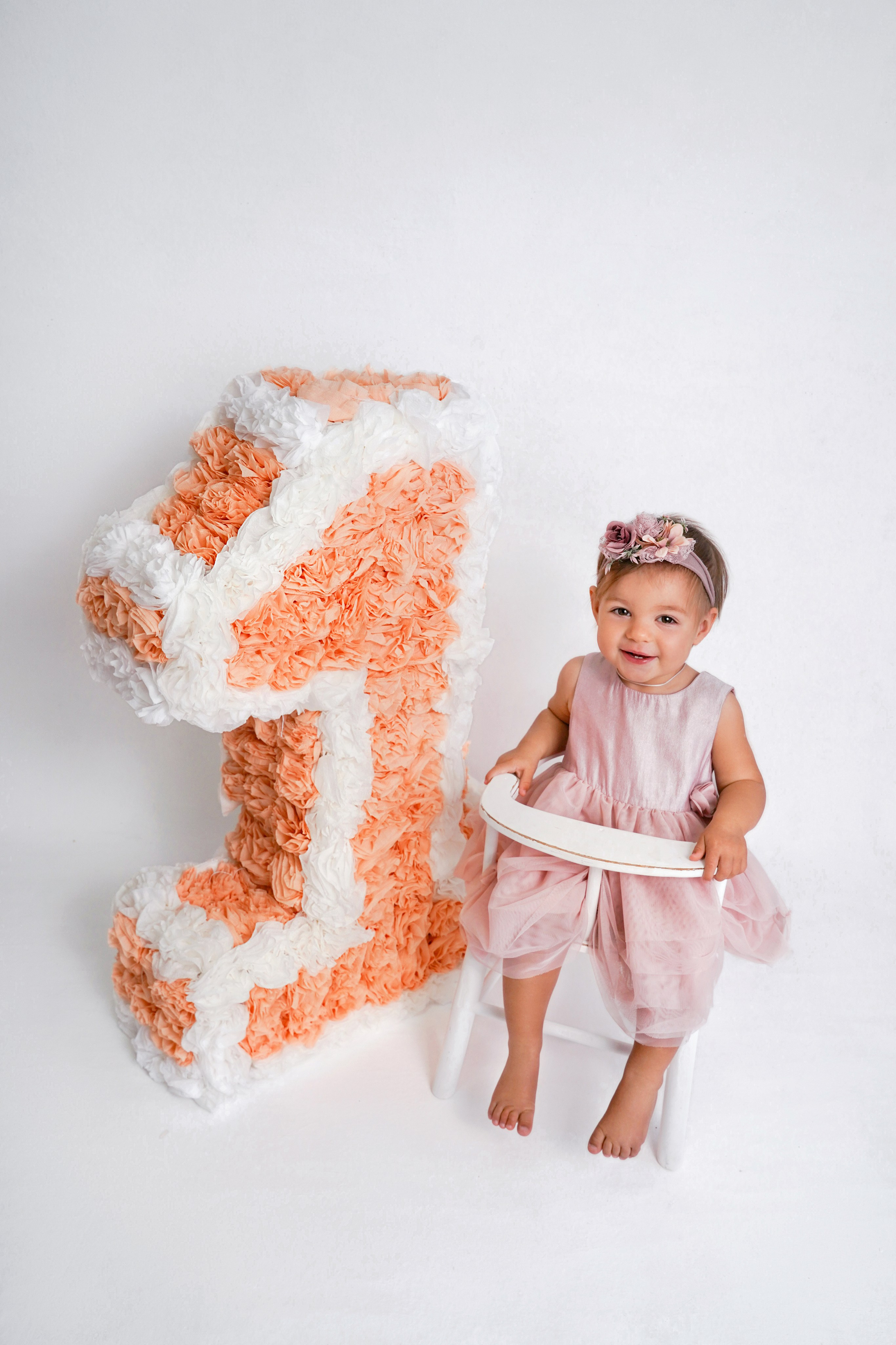 Фотосессия ГОДОВАСИЕ. Фотограф новорожденных, детей до года и беременных в Симферополе