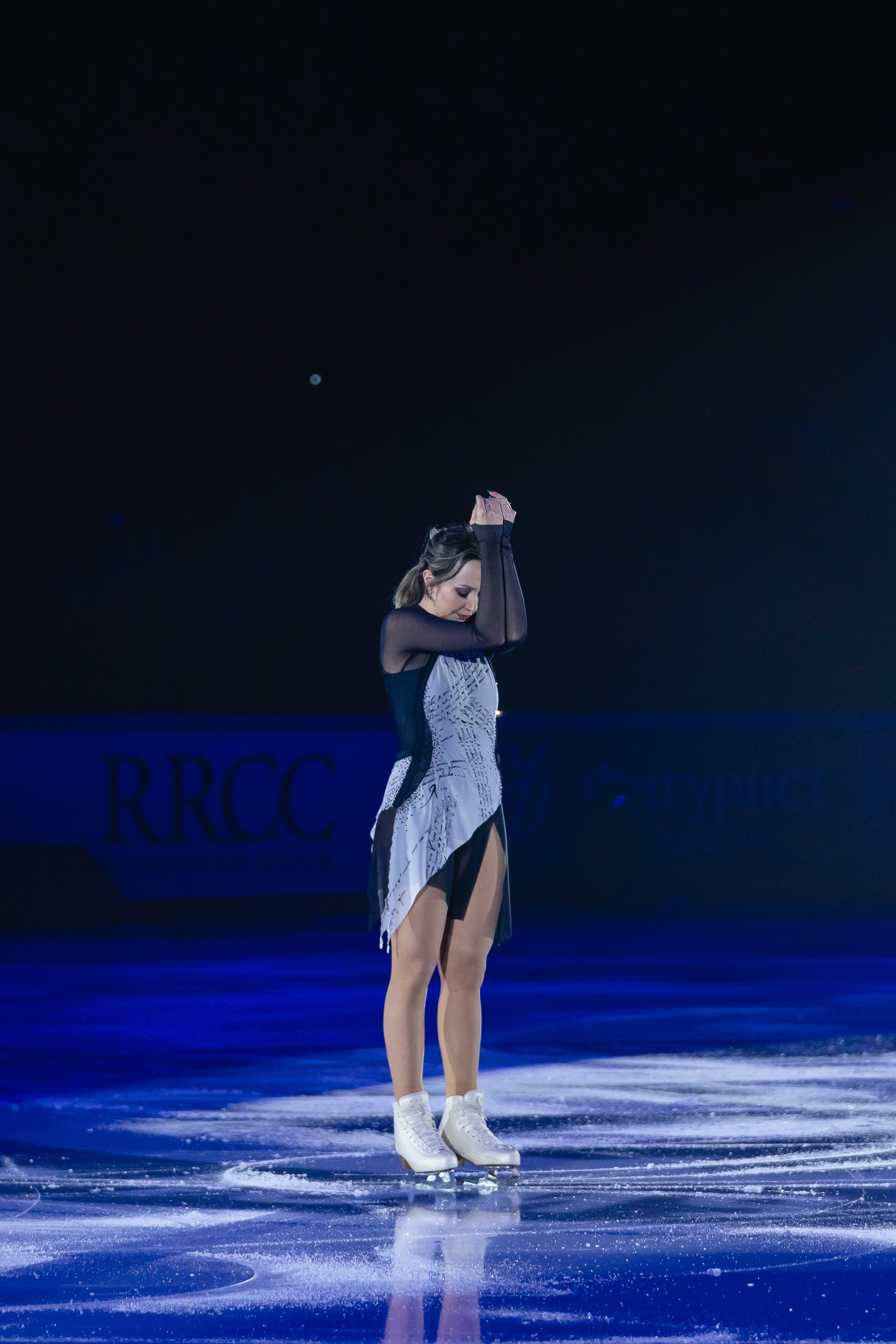 Шоу «Чемпионы на льду» в Новосибирске. Воробьева Ксения — Спортивный и танцевальный фотограф Новосибирск