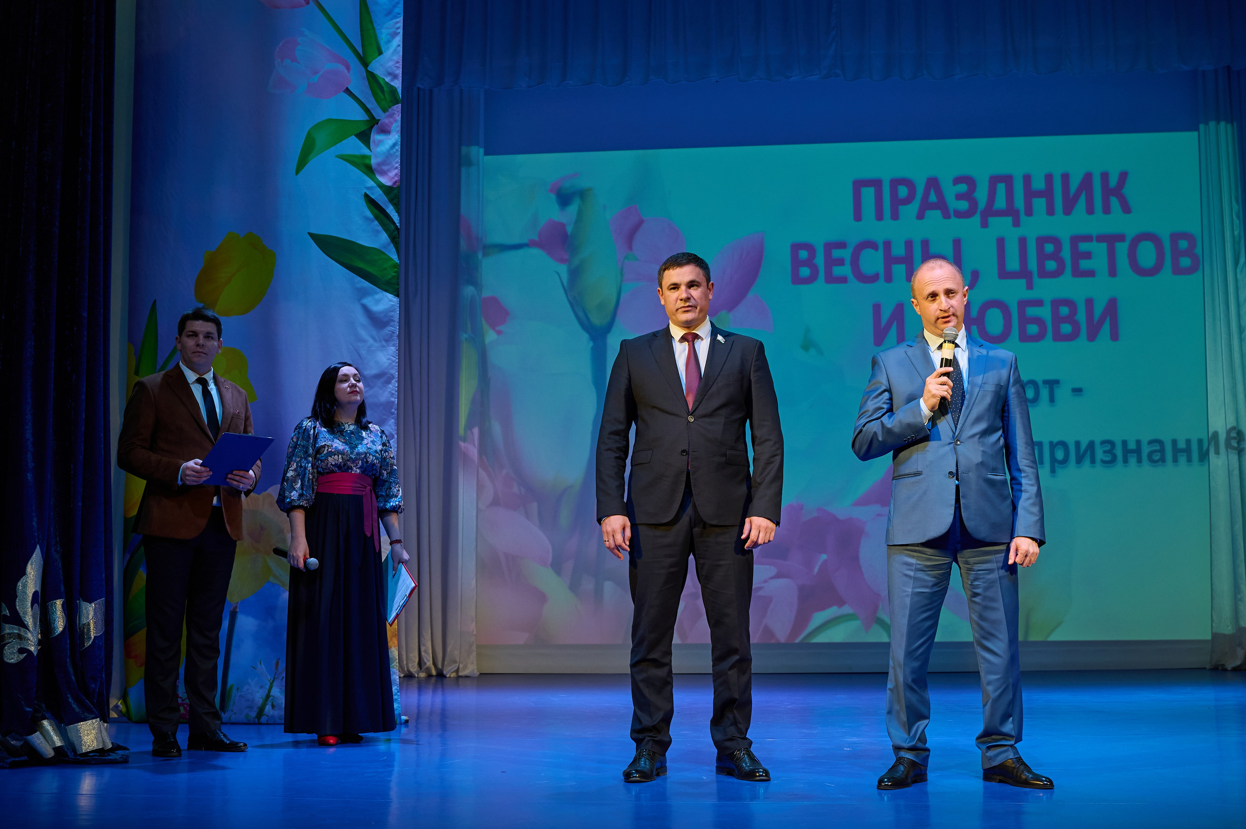 8 марта Марьина роща. Жизнь курорта Кабардинка в фотографиях