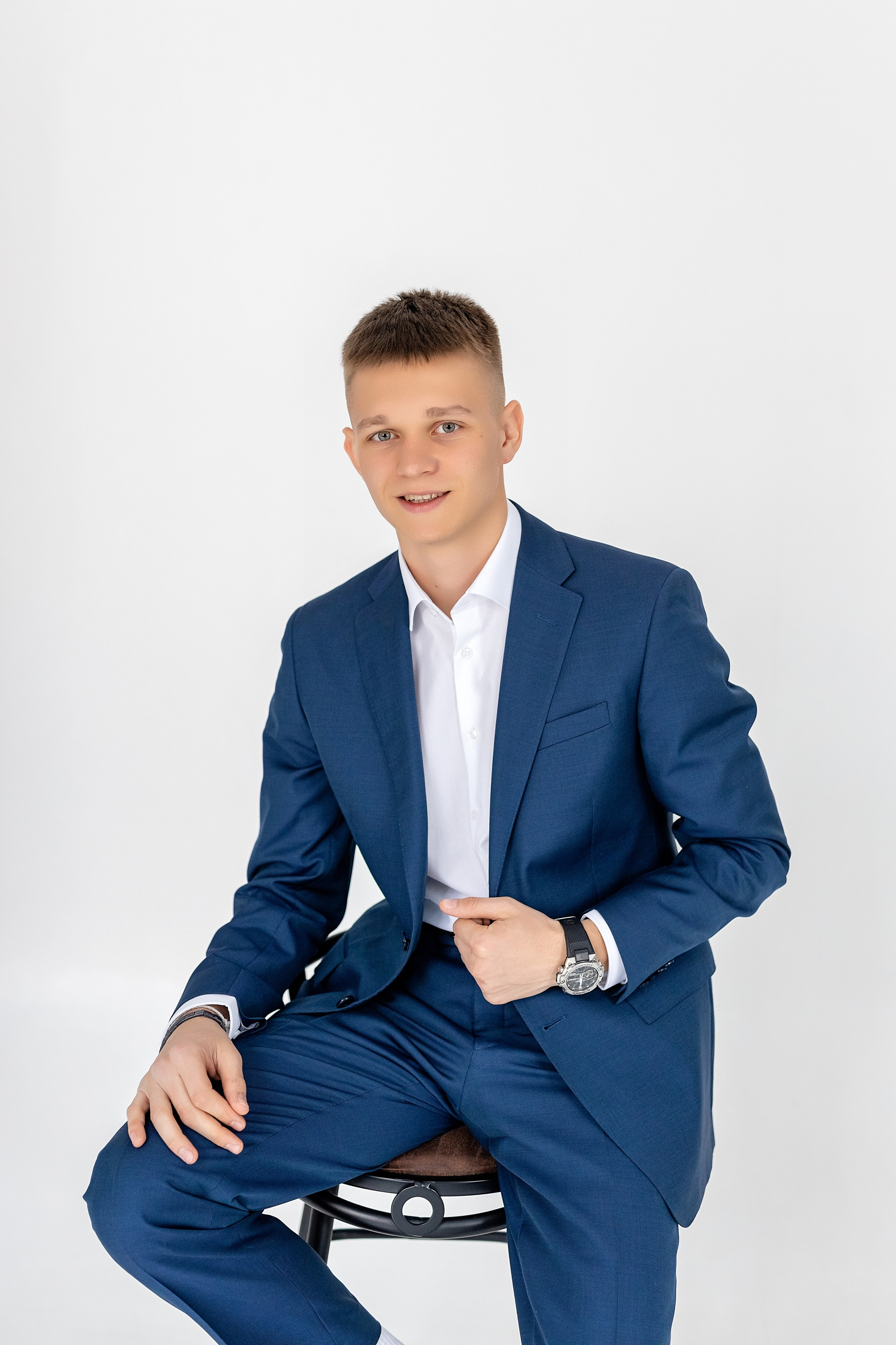 Выпускной альбом Владивосток 11 класс. Стильный выпускной альбом Владивосток фотограф Вероника Мигачева