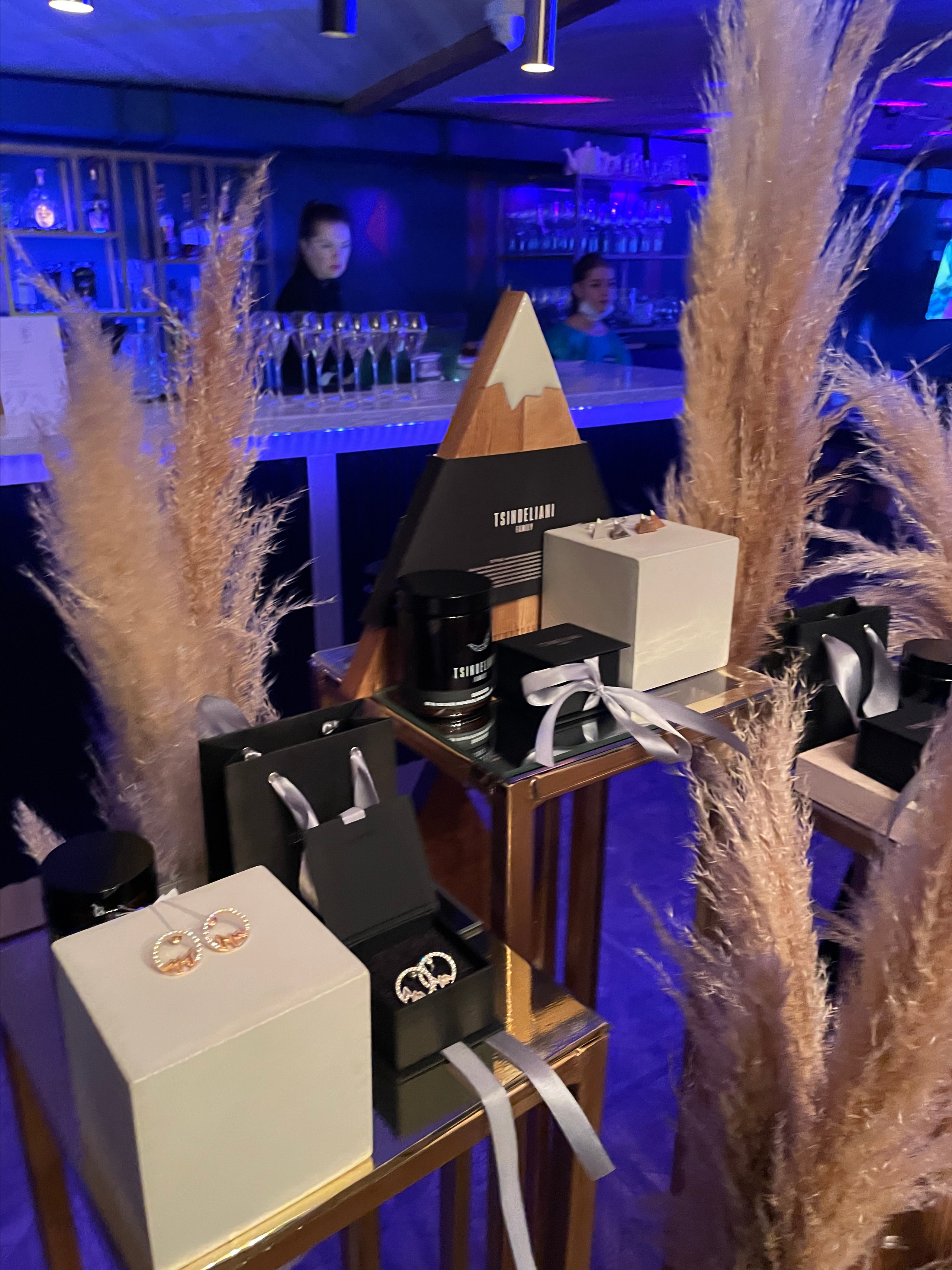 TSINDELIANI FAMILY (Ярославль). Ювелирный Дом SHEERIN