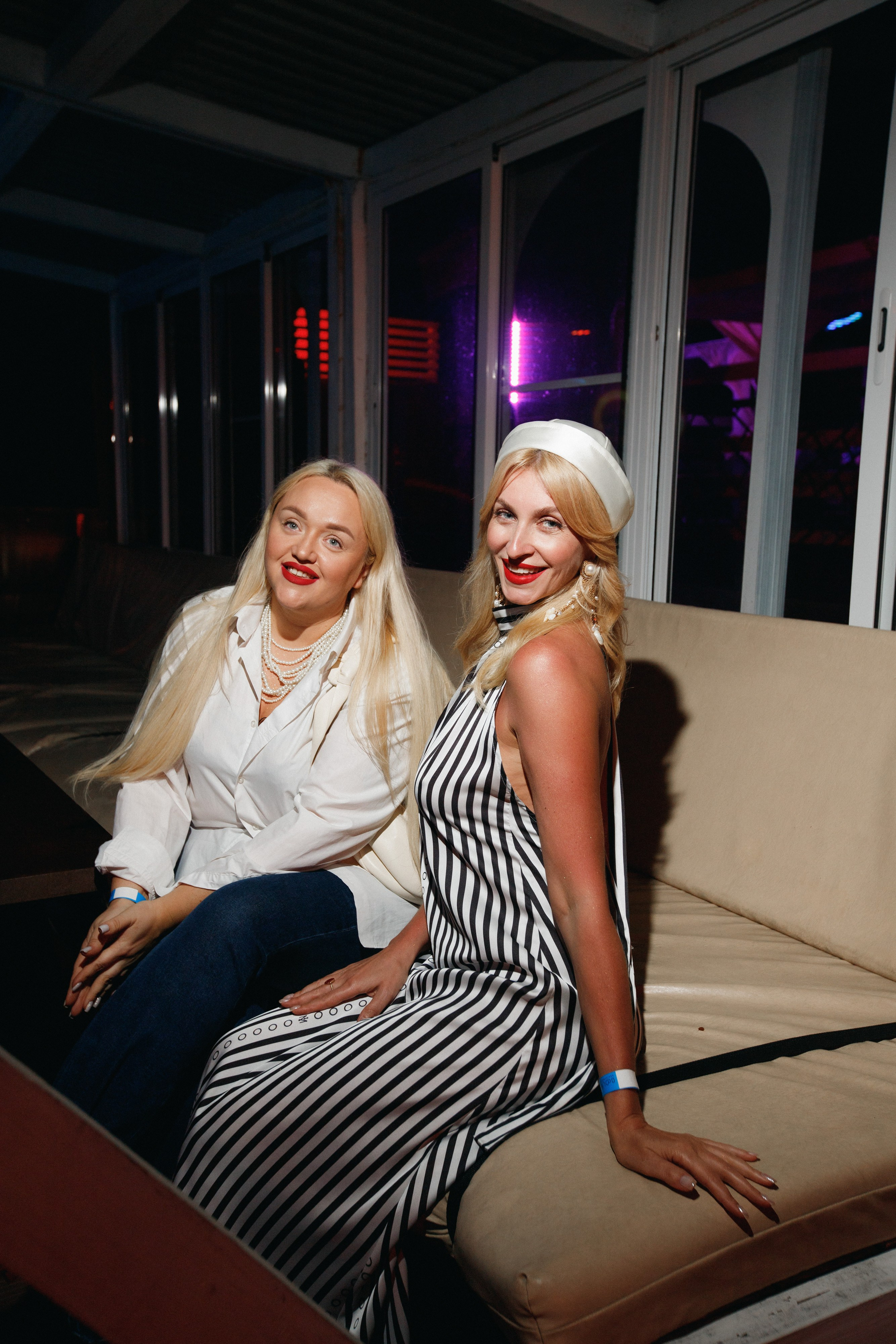 СОБРАНИЕ — ПРЕЗЕНТАЦИЯ НОВОГО НОМЕРА. СВОИ. ФОТООТЧЕТЫ-СОБЫТИЯ-МЕСТА