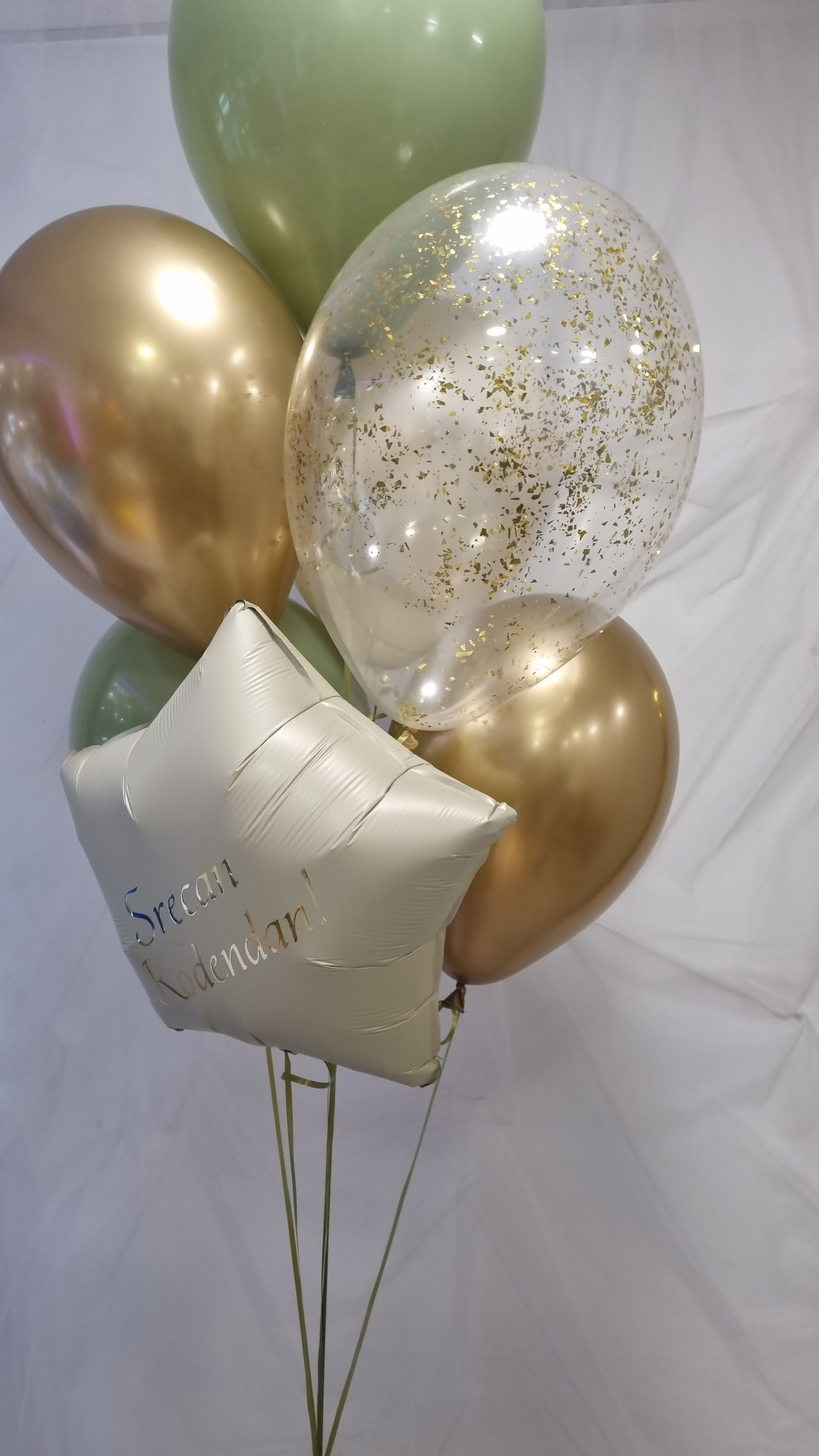 Dostava balona Novi Sad Dostava balona Beograd. Шары с гелием, фотозоны Нови Сад Белград. Balone i dekoracije od balona Novi Sad Beograd