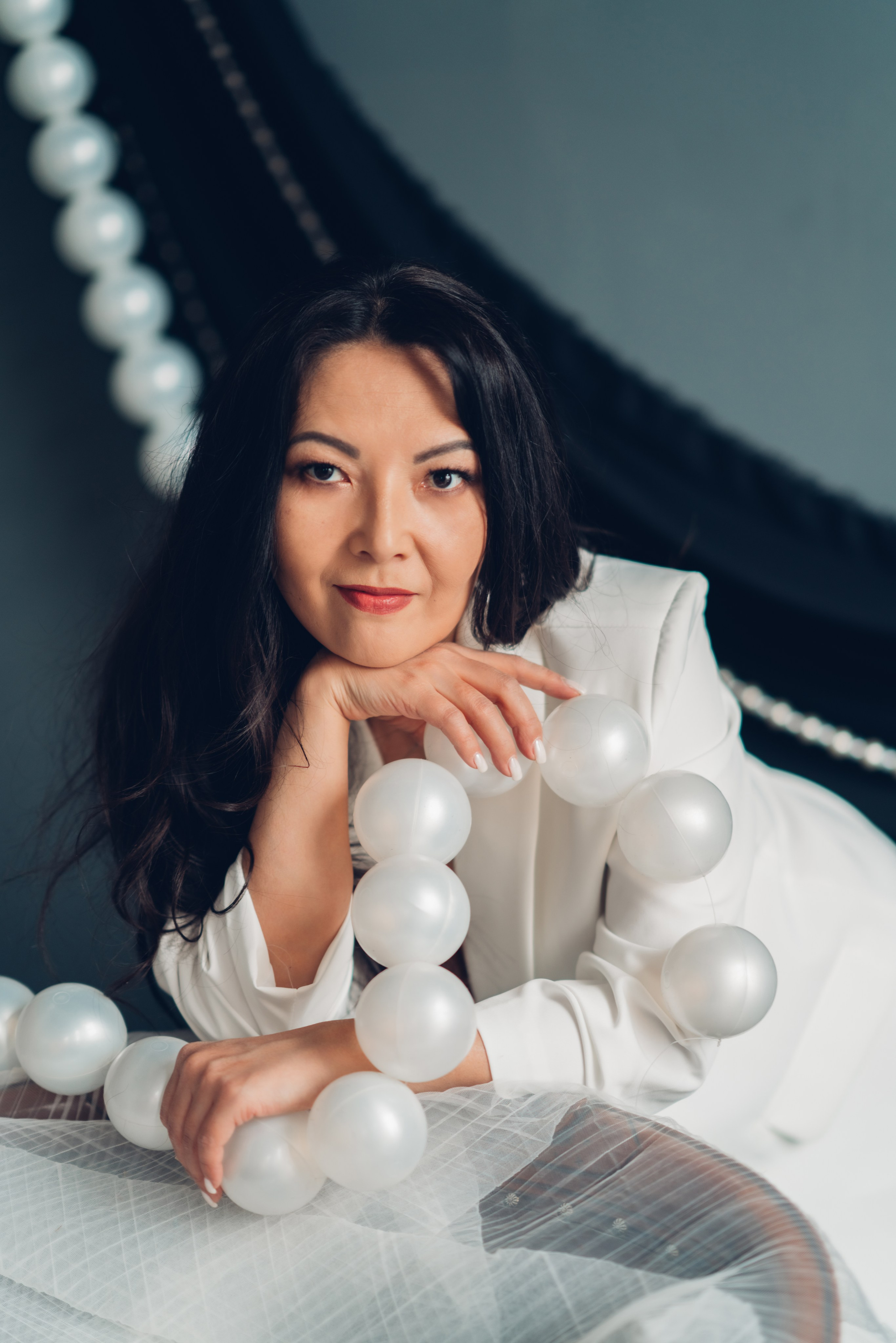 Пока девочки маленькие бусы всегда будут большими…. Профессиональный детский и семейный фотограф в Москве Диля Грошева