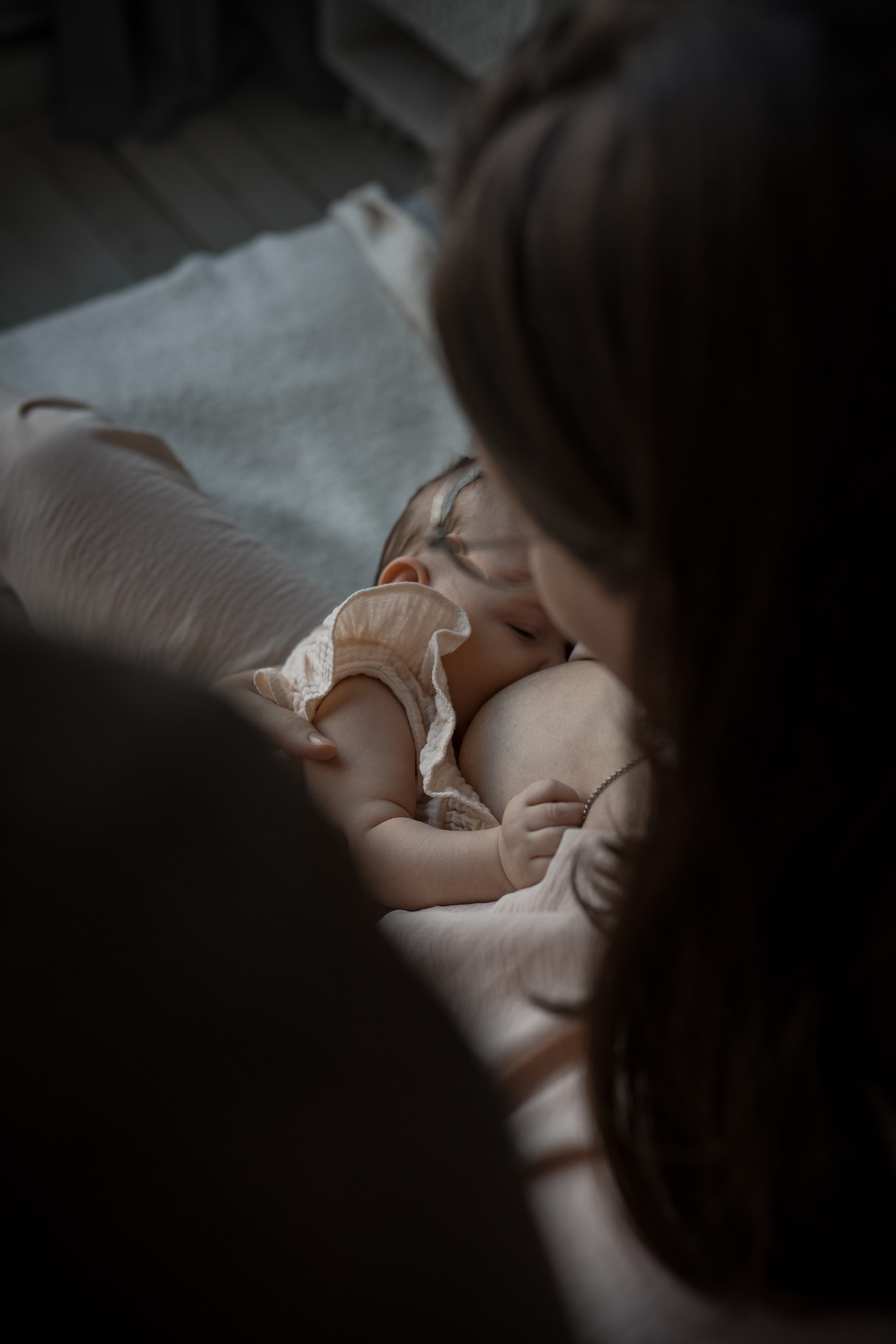 Семейная фотосъемка новорожденной. Фотограф Крещения и Венчания в Москве