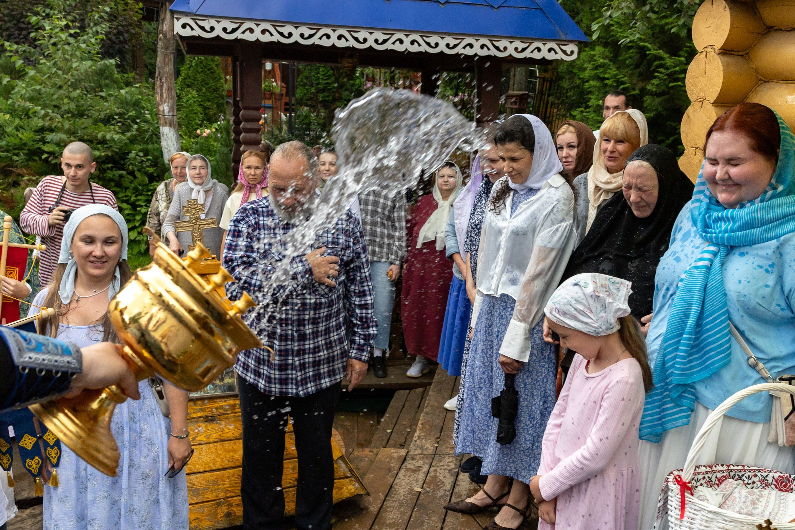 Праздник Казанской иконы Божией Матери на святом источнике в Мураново. Портретный фотограф в Москве Людмила Кочеткова