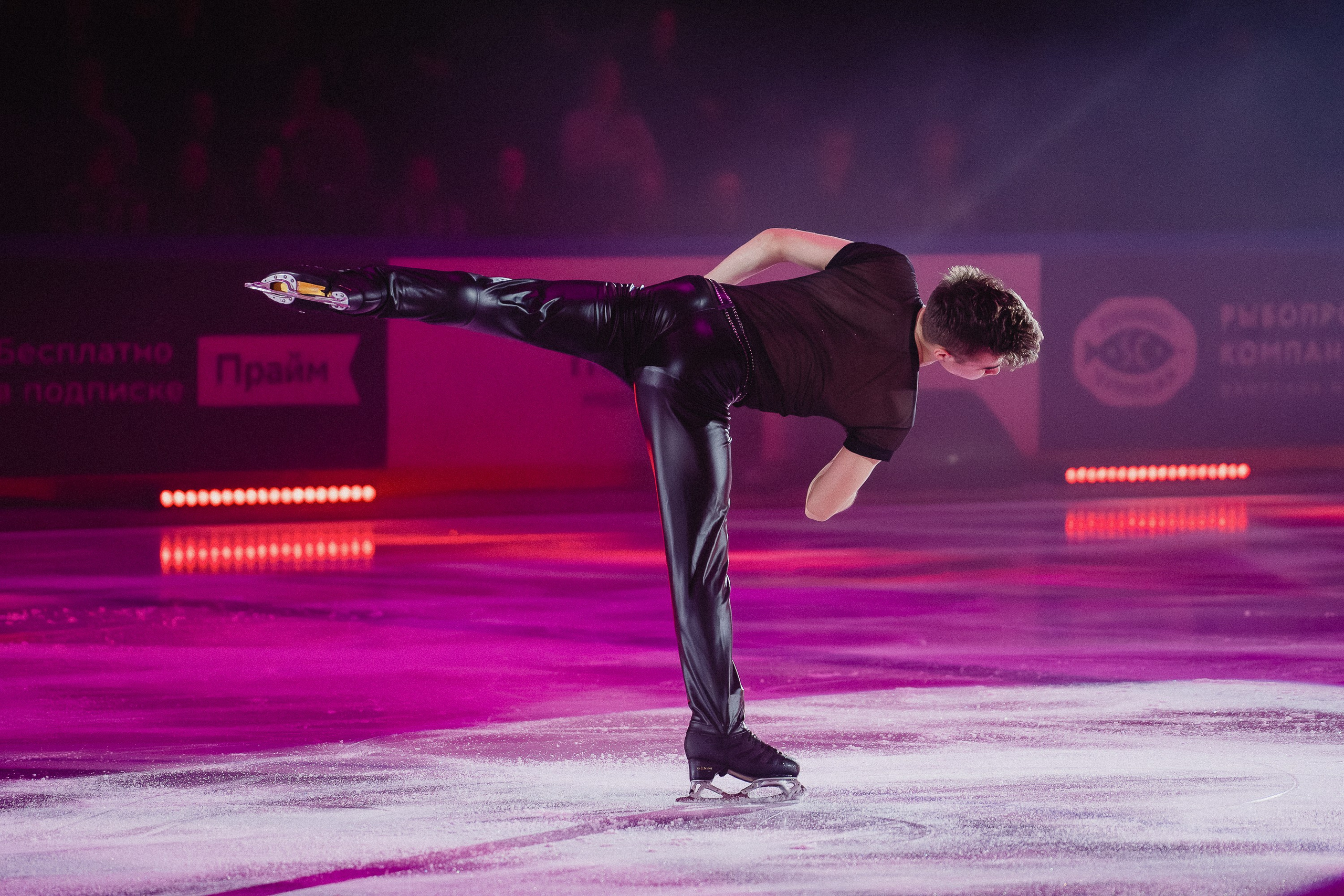 Шоу Этери Тутберидзе в Новосибирске. Воробьева Ксения — Спортивный и танцевальный фотограф Новосибирск