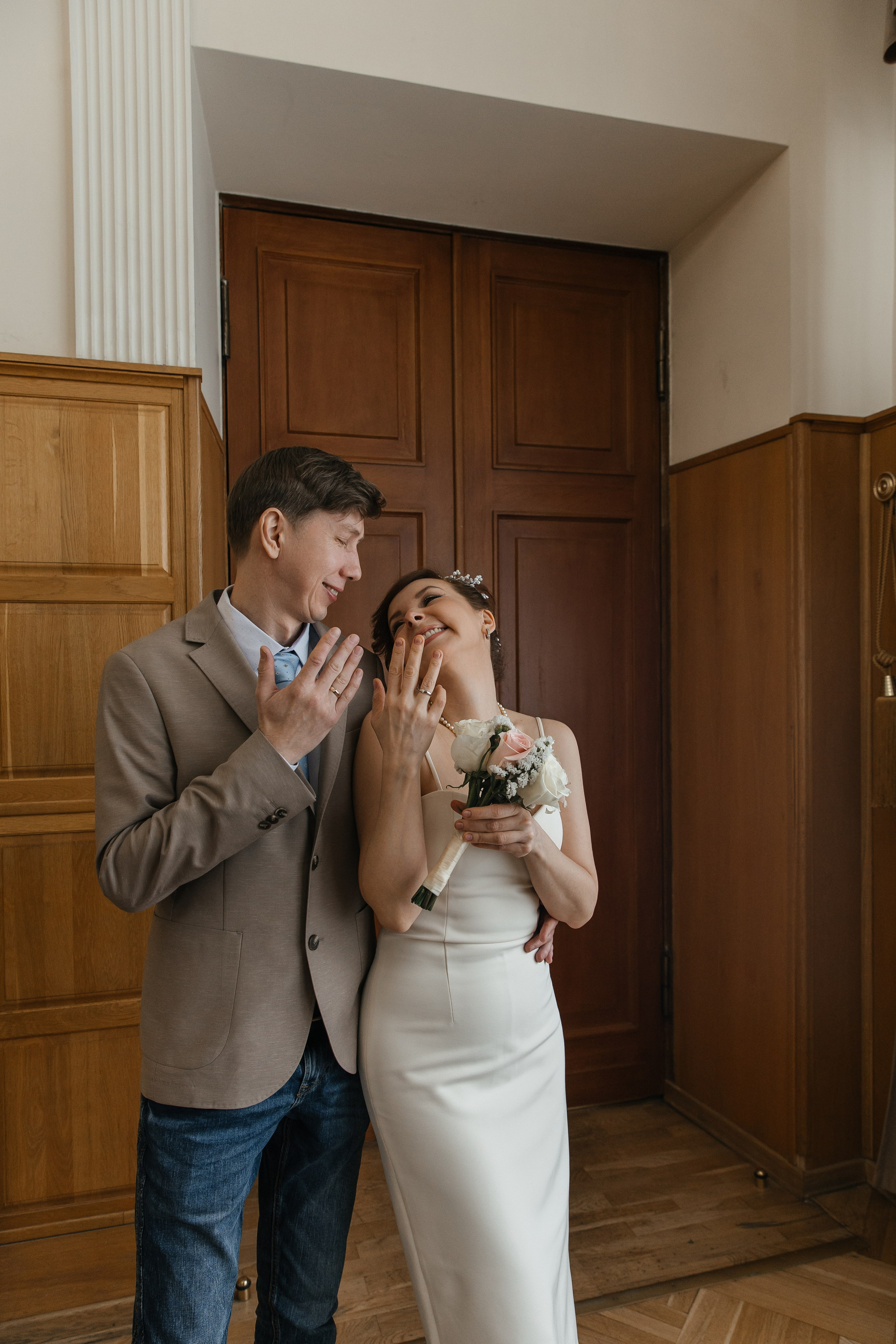 Свадебная фотосессия в Грибоедовском ЗАГСе (Дворец Бракосочетания № 1). Фотограф и видеограф Анна Домашенко