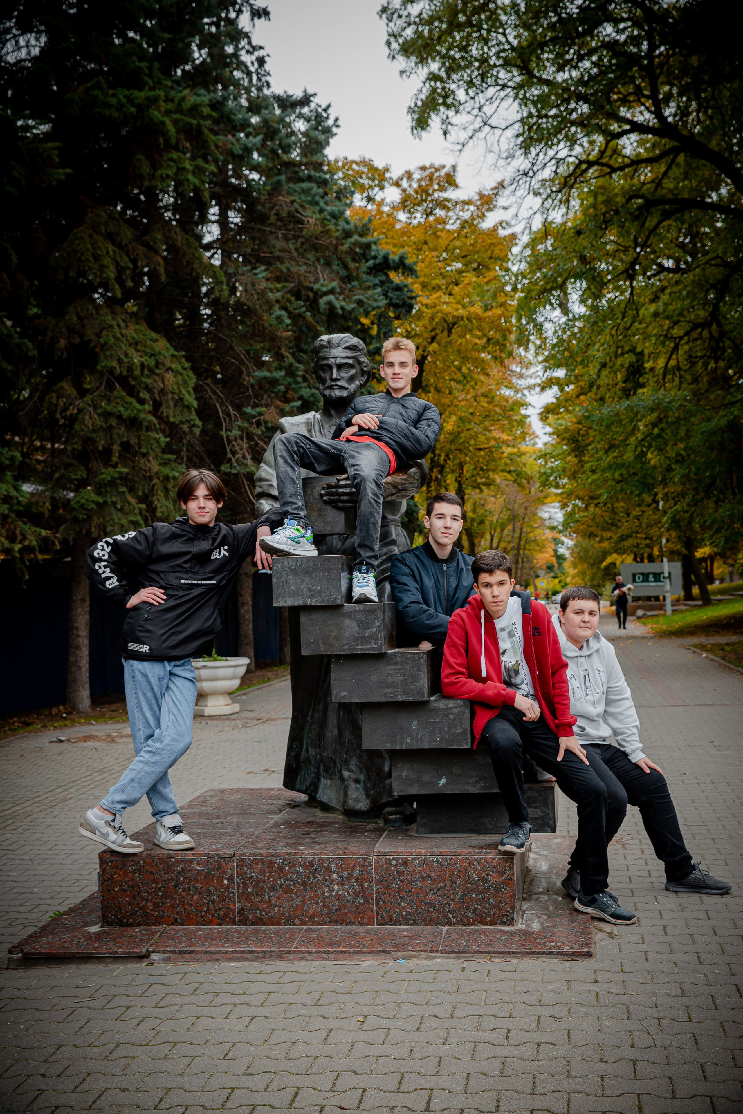 Фотосессия Гимназия 76 Класс 9Е. Современные Выпускные Альбомы в Ростове-на-Дону