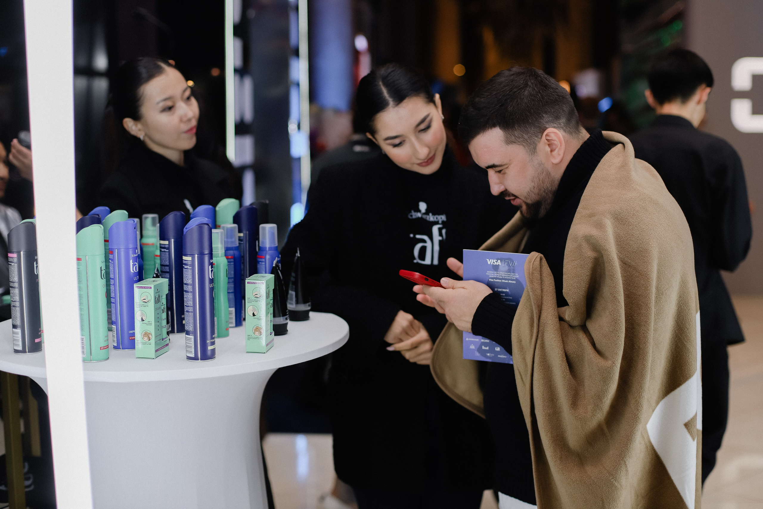 27.10 FWA зона Schwarzkopf и Perwoll. Фотограф в Алматы и Москве Даша Пушкина