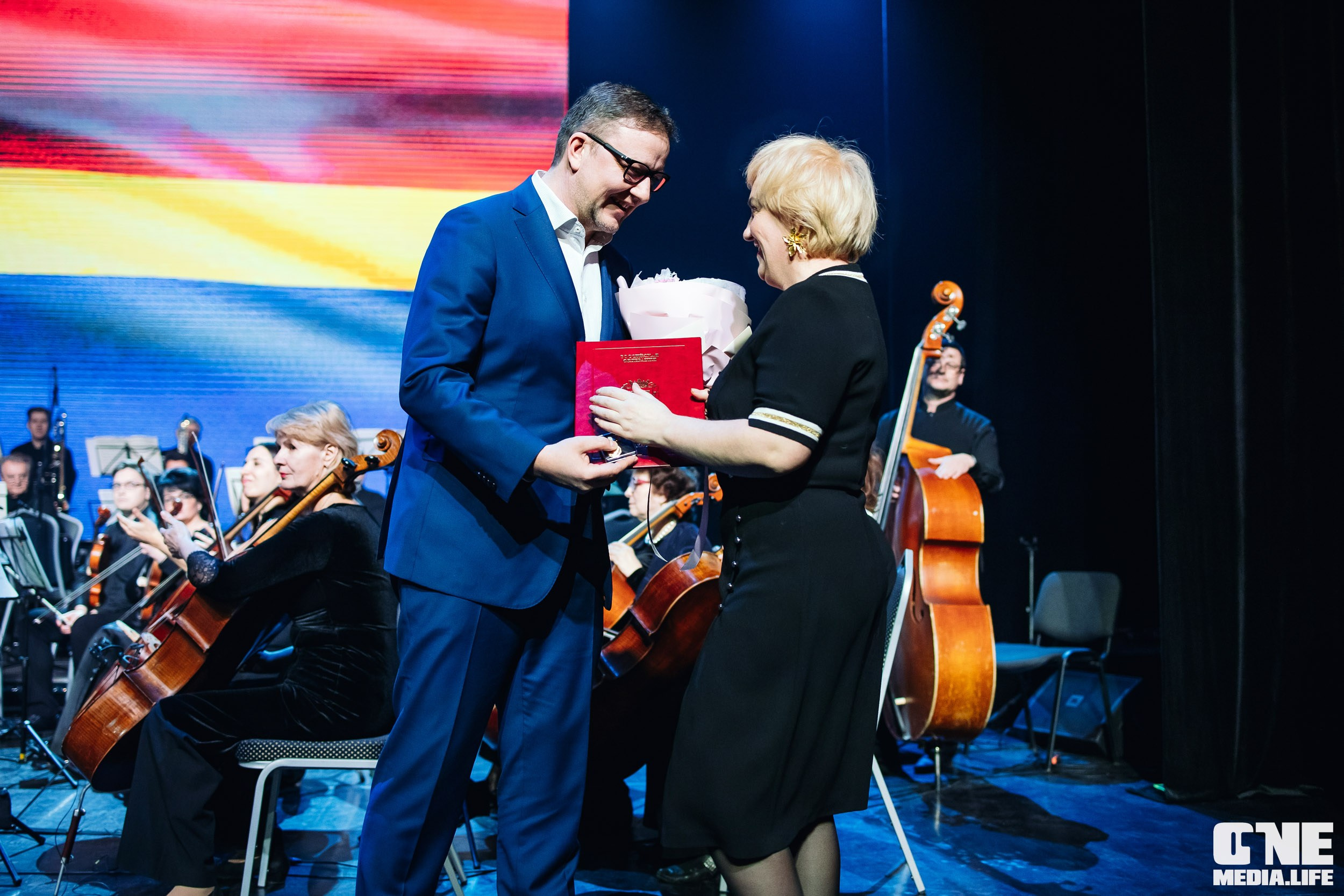 Концерт 8 марта в Янтарь холл. One Media Life: фоторепортажи, фотоотчеты с мероприятий и заведений