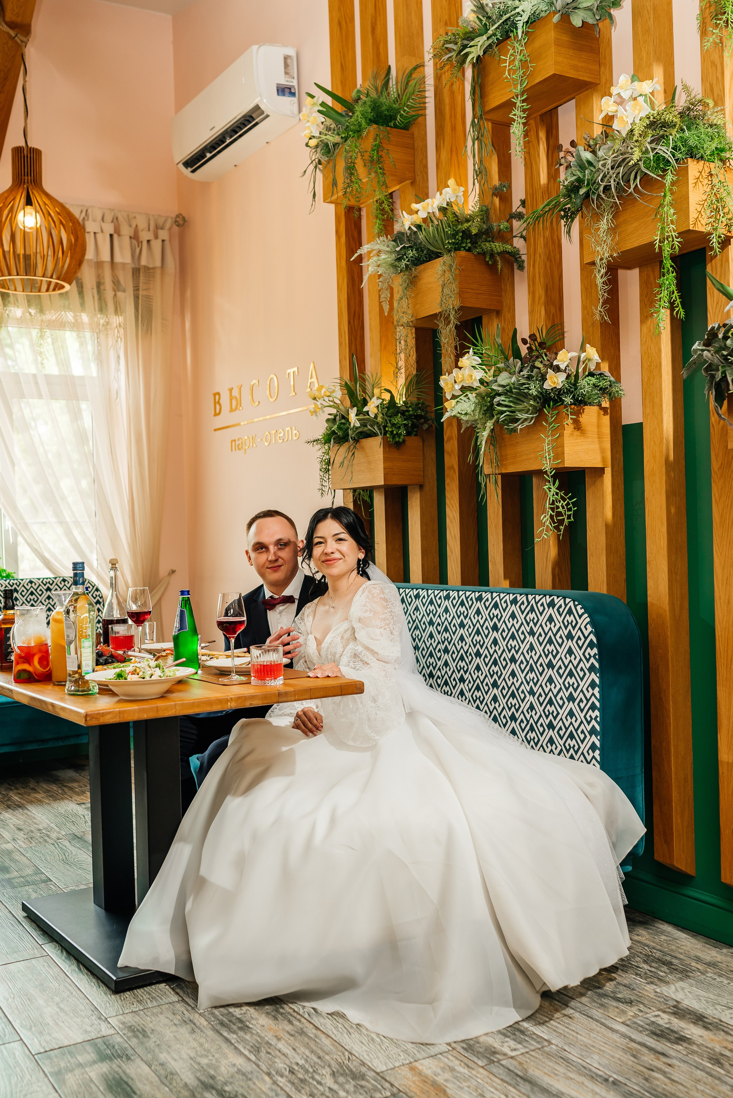 Вика и Артём. 24.04.2025. Фотограф в Каменске-Шахтинском Ольга Сагал