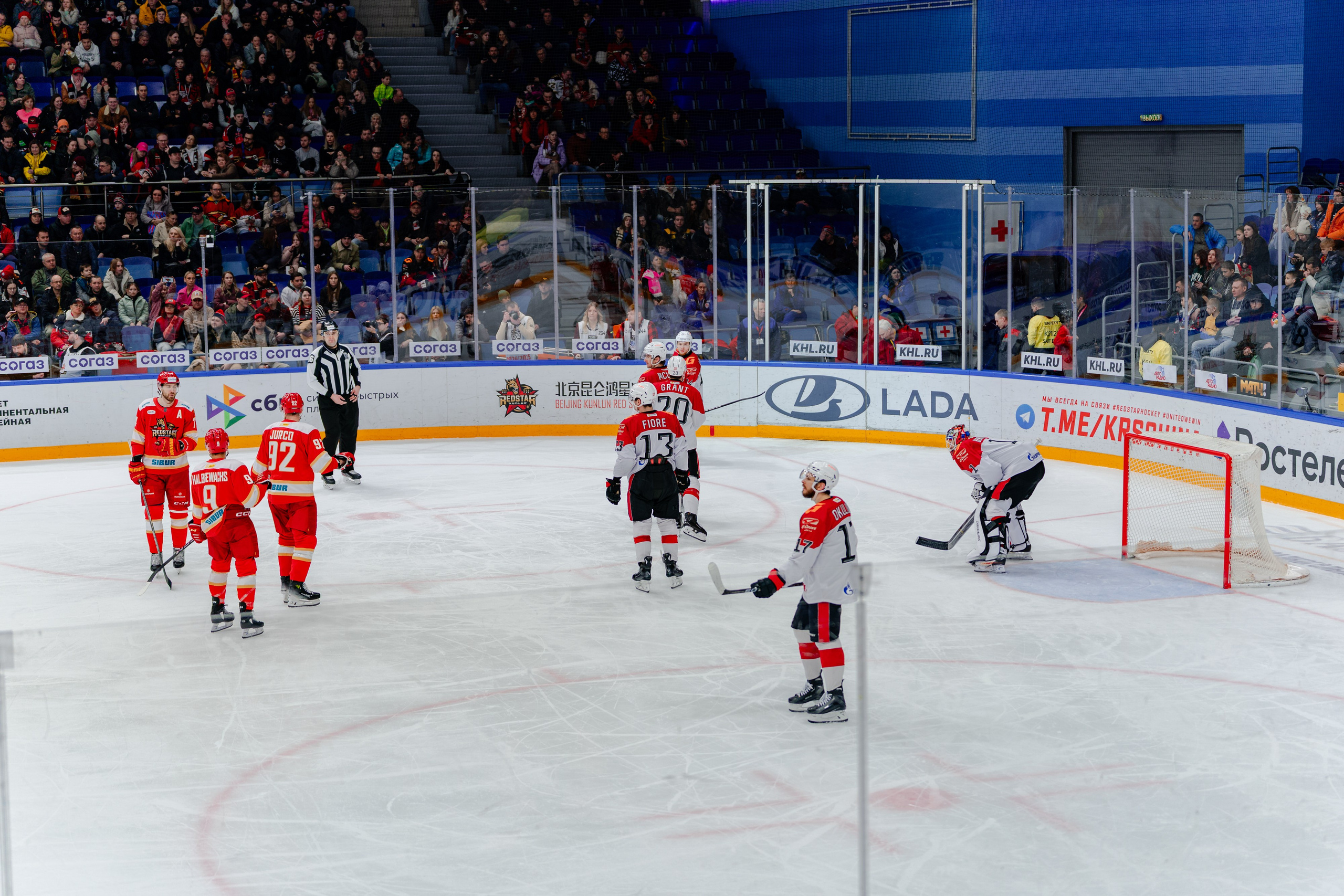 КХЛ КУНЬЛУНЬ РС — АВАНГАРД 22 МАРТА 2025. Репортажный фотограф в Москве Измалков Артем