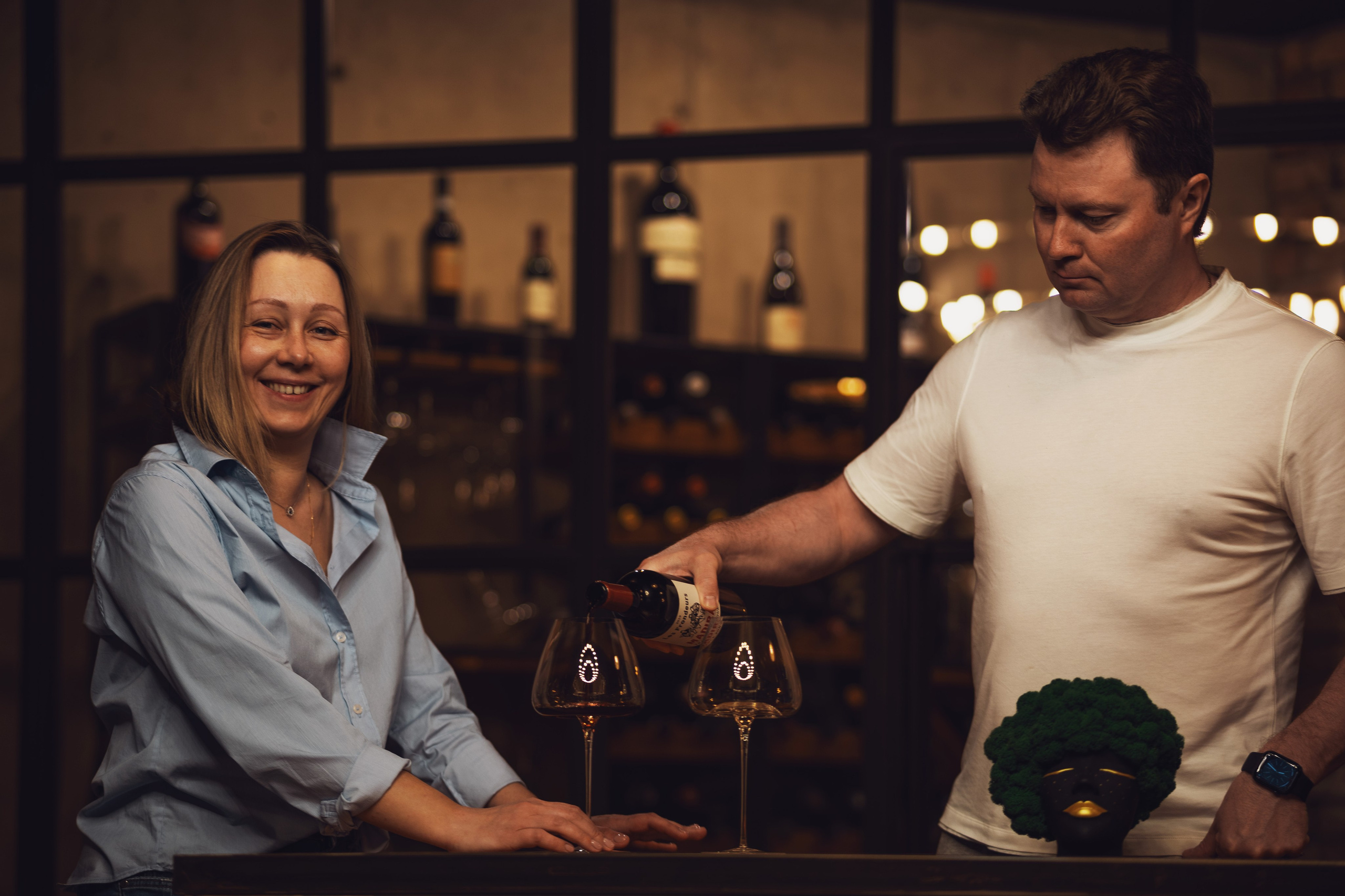 Фото в мастерской художника