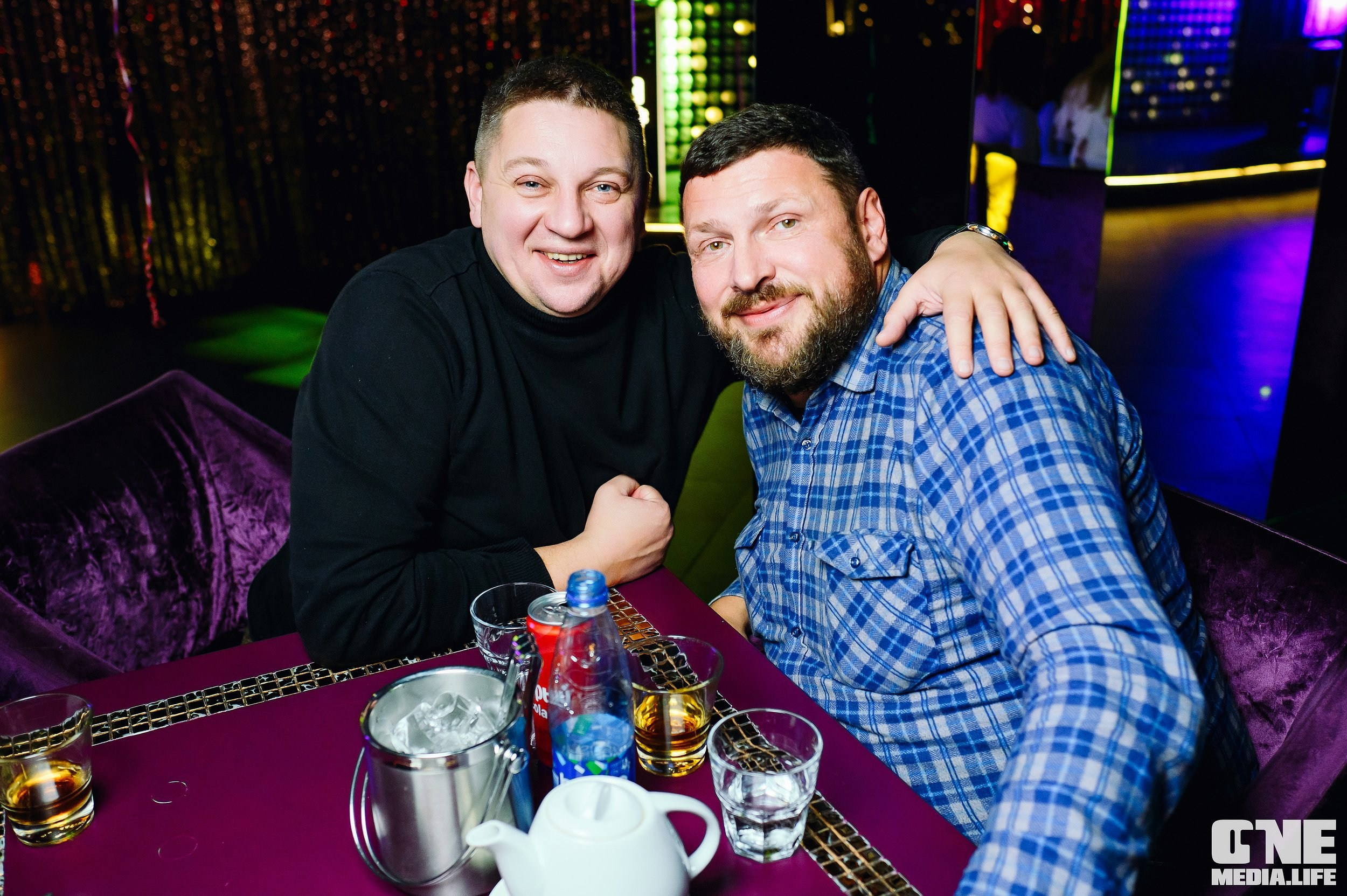 Фоторепортаж из караоке-клуба Эйфория. One Media Life: фоторепортажи, фотоотчеты с мероприятий и заведений