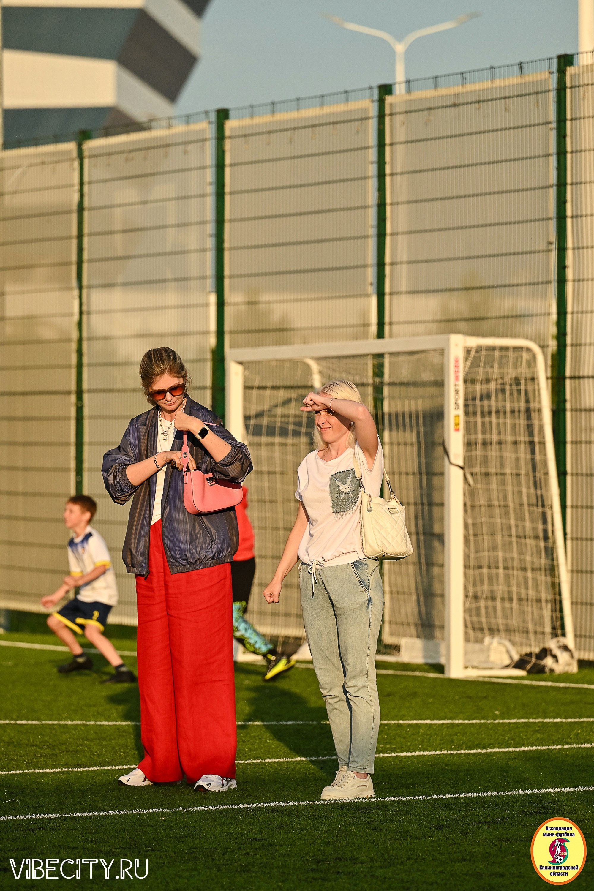 ИГРЫ МИНИ-ФУТБОЛЬНОЙ И КОРПОРАТИВНОЙ ЛИГИ. VIBECITY.RU Вайб Сити Ру Фоторепортажи Фотоотчеты Калининград