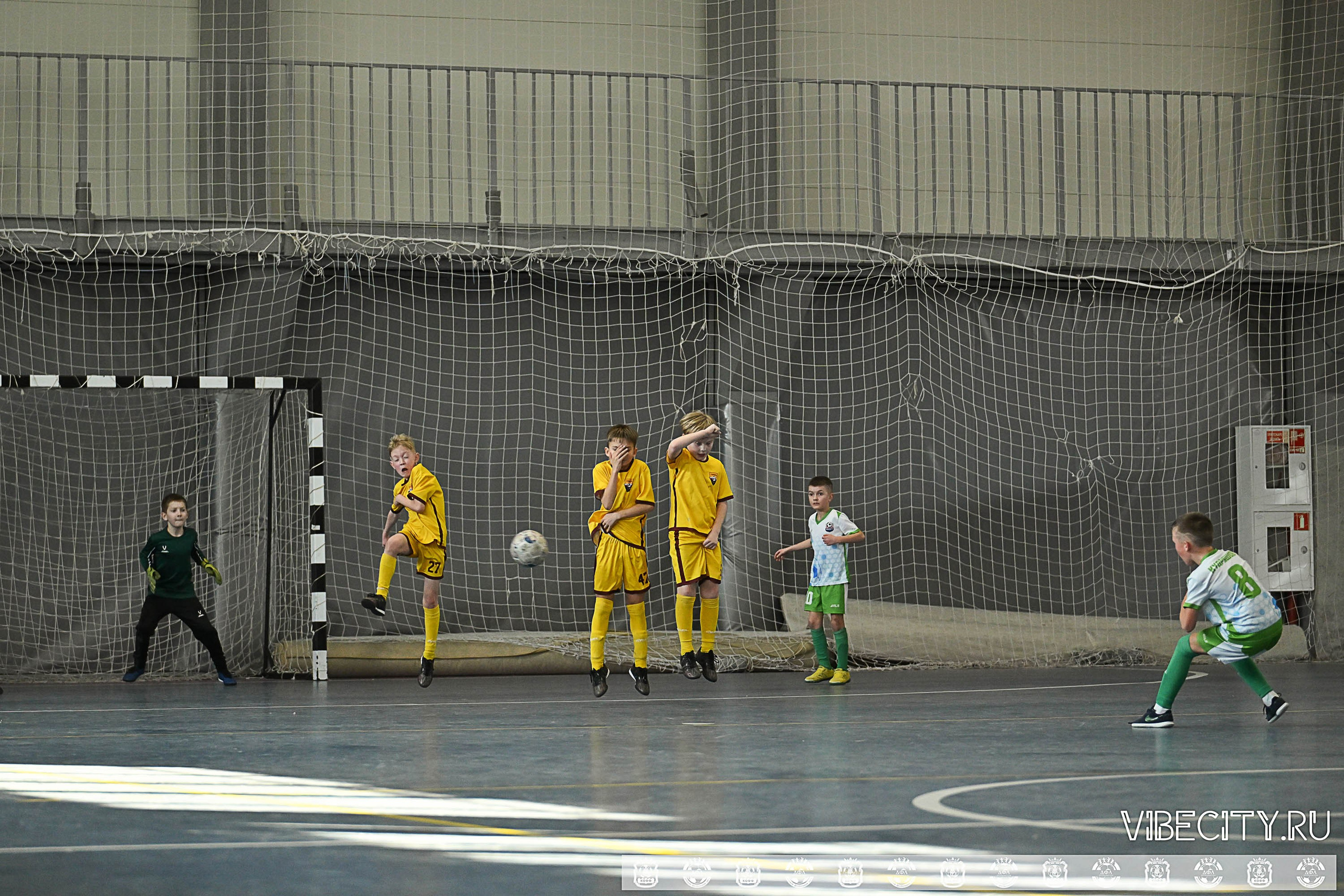 БАЛТИЙСКАЯ ЛИГА ПО ФУТЗАЛУ U10. VIBECITY.RU Вайб Сити Ру Фоторепортажи Фотоотчеты Калининград