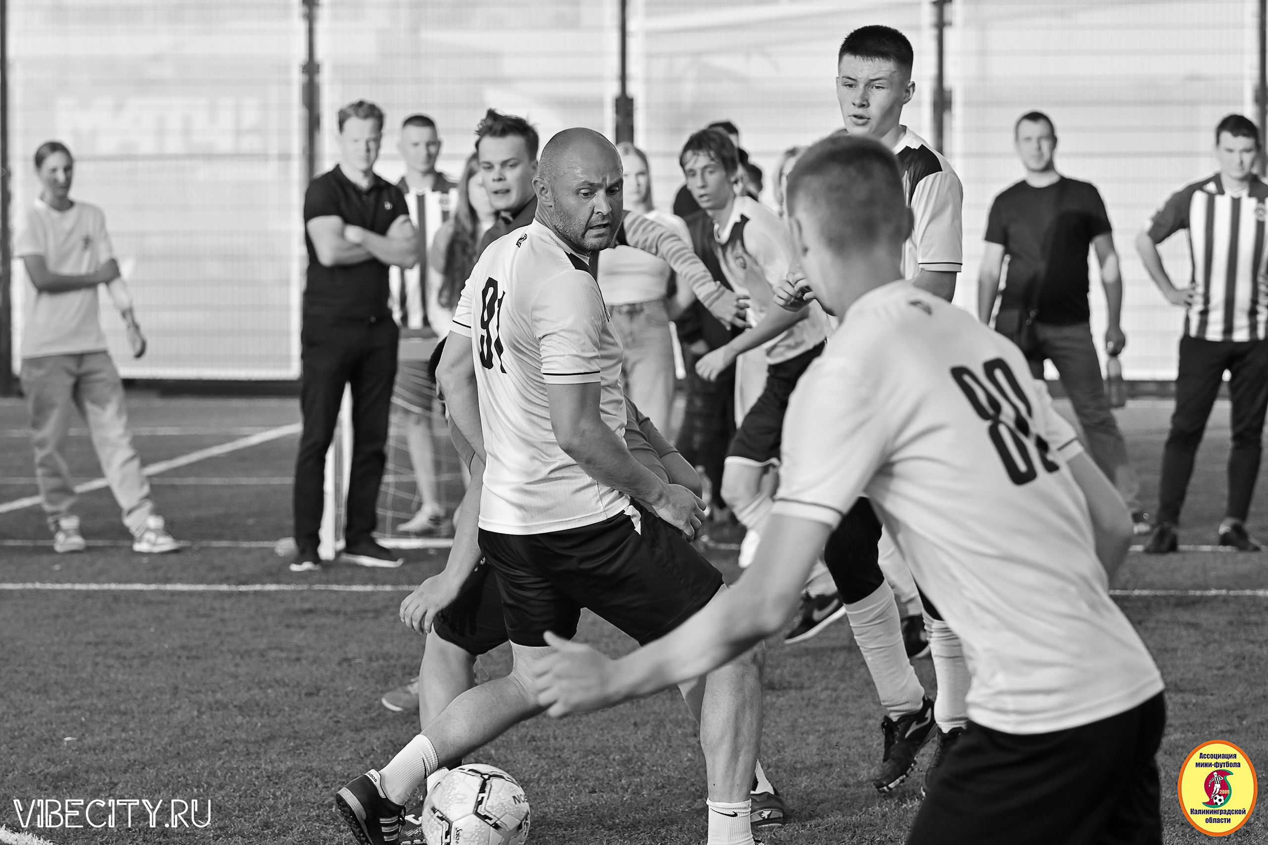 ИГРЫ МИНИ-ФУТБОЛЬНОЙ И КОРПОРАТИВНОЙ ЛИГИ. VIBECITY.RU Вайб Сити Ру Фоторепортажи Фотоотчеты Калининград
