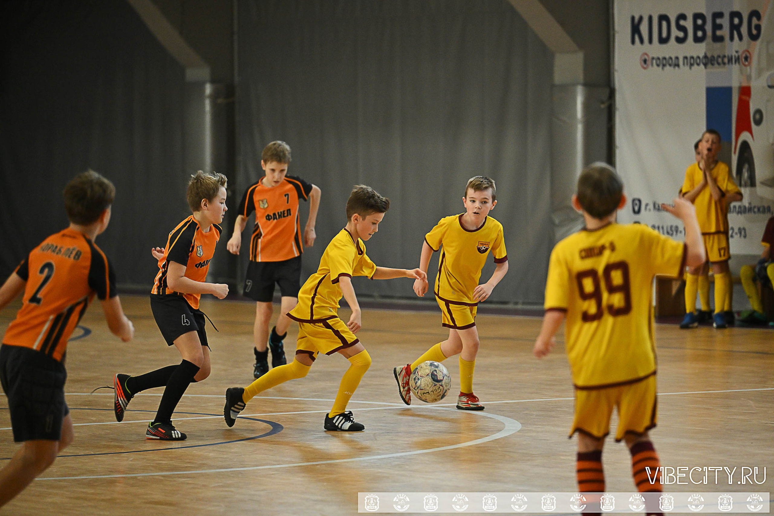 БАЛТИЙСКАЯ ЛИГА ПО ФУТЗАЛУ U10. VIBECITY.RU Вайб Сити Ру Фоторепортажи Фотоотчеты Калининград
