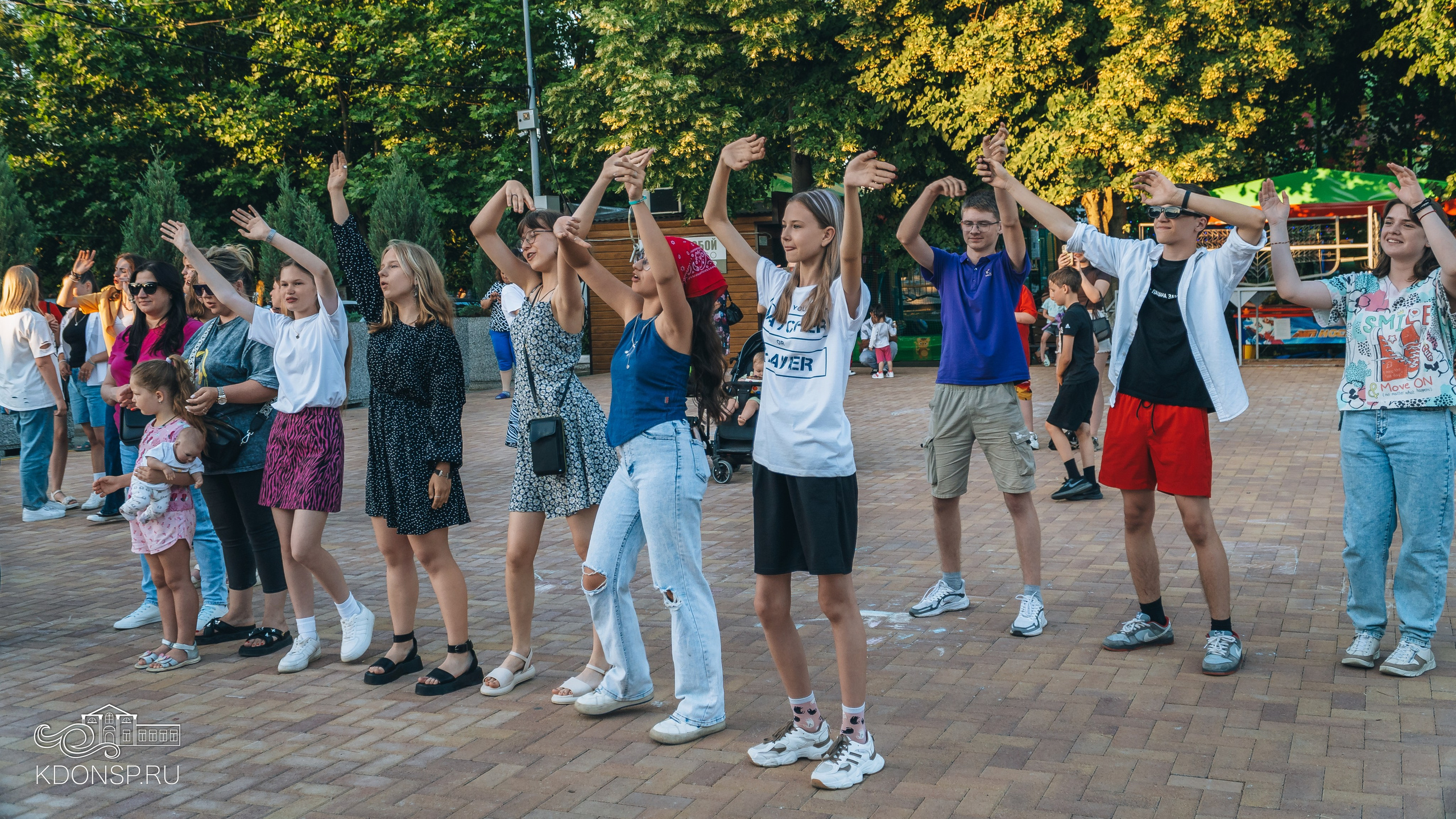 «Вспомнить все». Новотитаровский Дом культуры