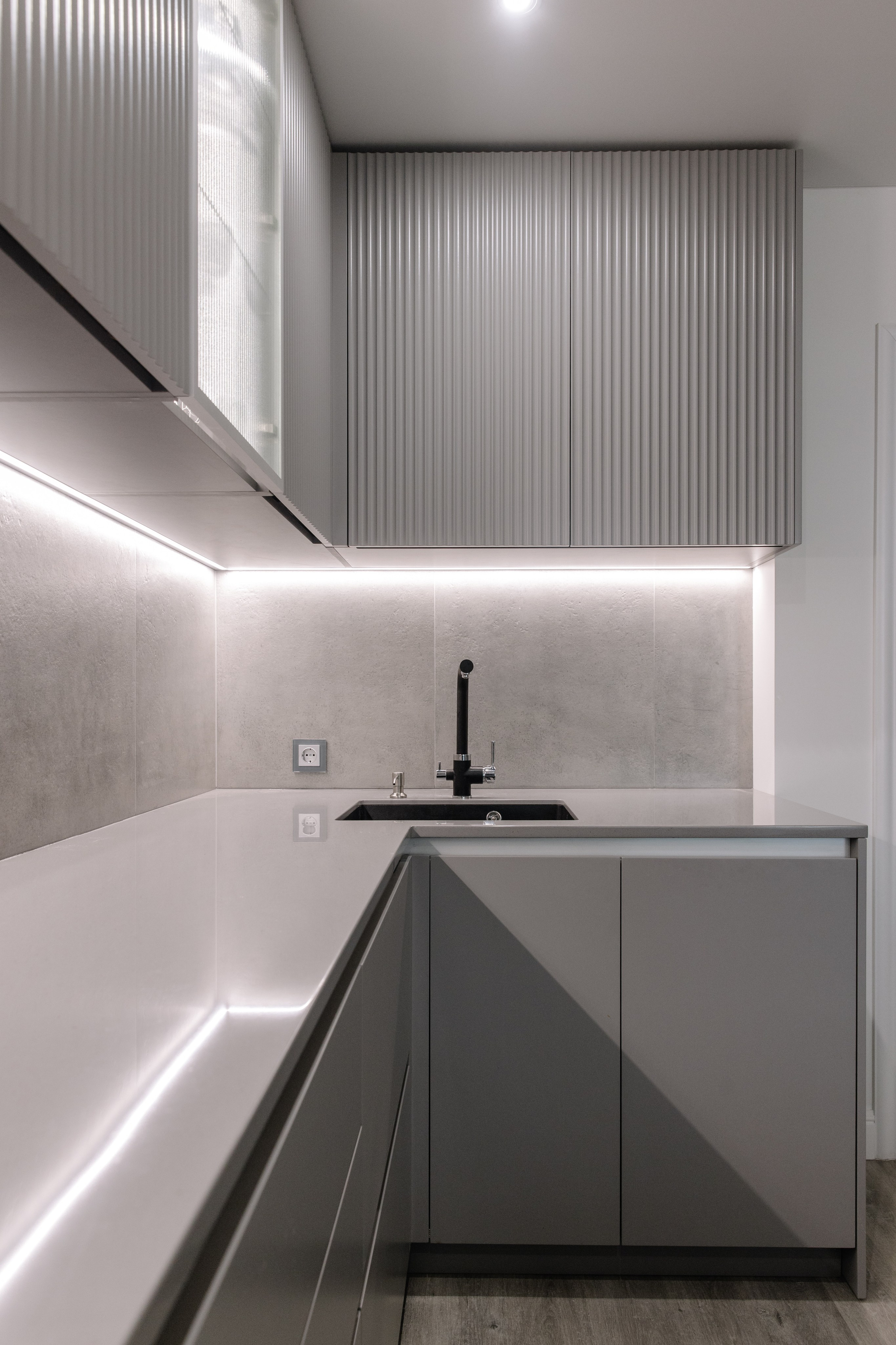 Кухня на заказ в Томске Шевченко. ГУДРУМ — Мебель на заказ в Томске | Кухни | Шкафы | Стулья и Столы