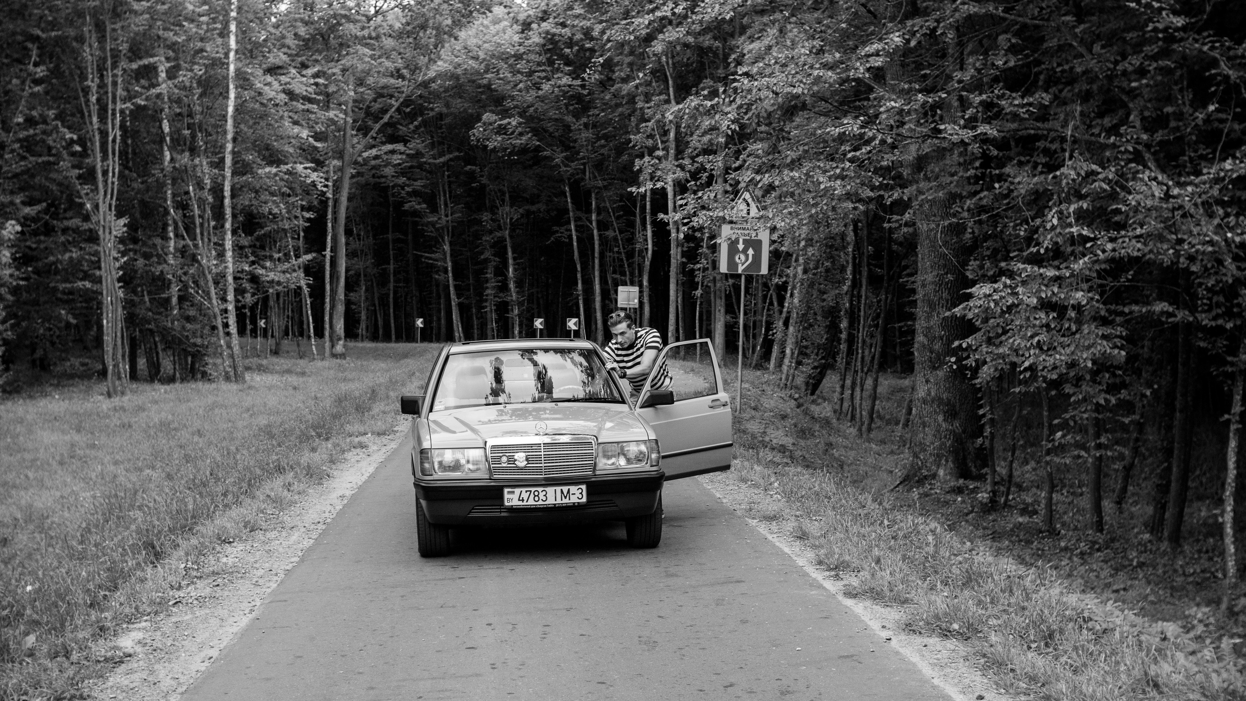 Фотосъемка Mercedes 190, w201 в Москве. Жуков Илья свадебный фотограф в Москве