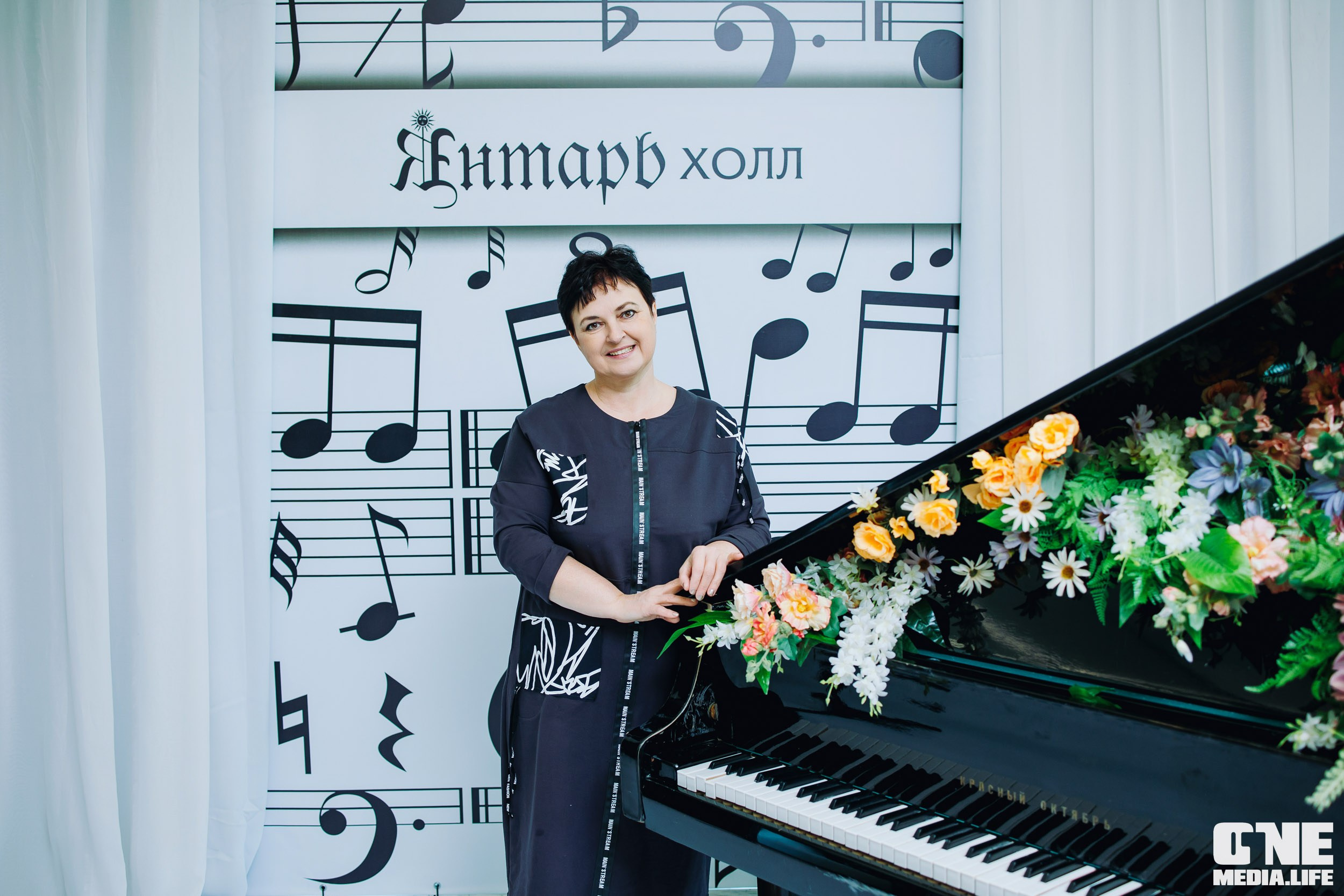Концерт 8 марта в Янтарь холл. One Media Life: фоторепортажи, фотоотчеты с мероприятий и заведений