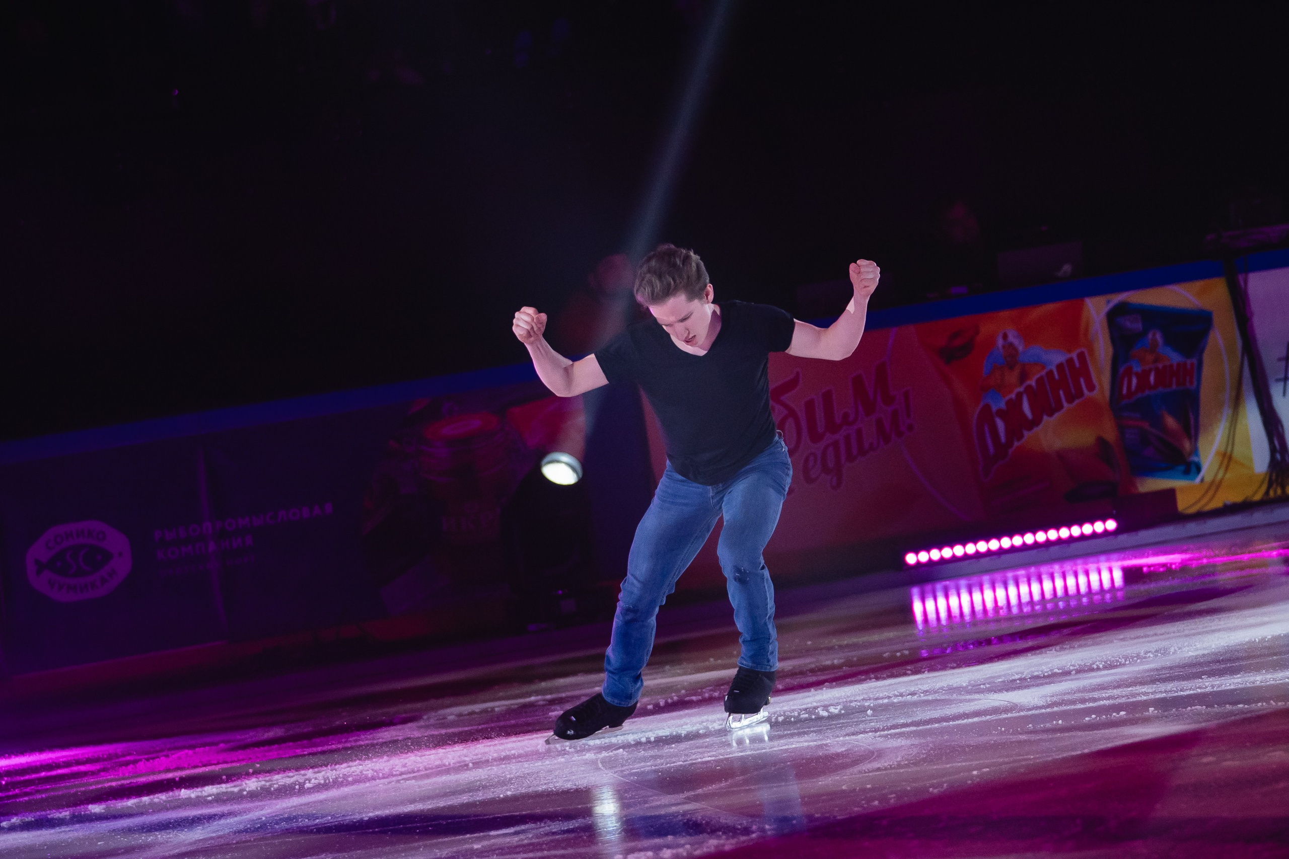 Шоу «Чемпионы на льду» в Новосибирске. Воробьева Ксения — Спортивный и танцевальный фотограф Новосибирск