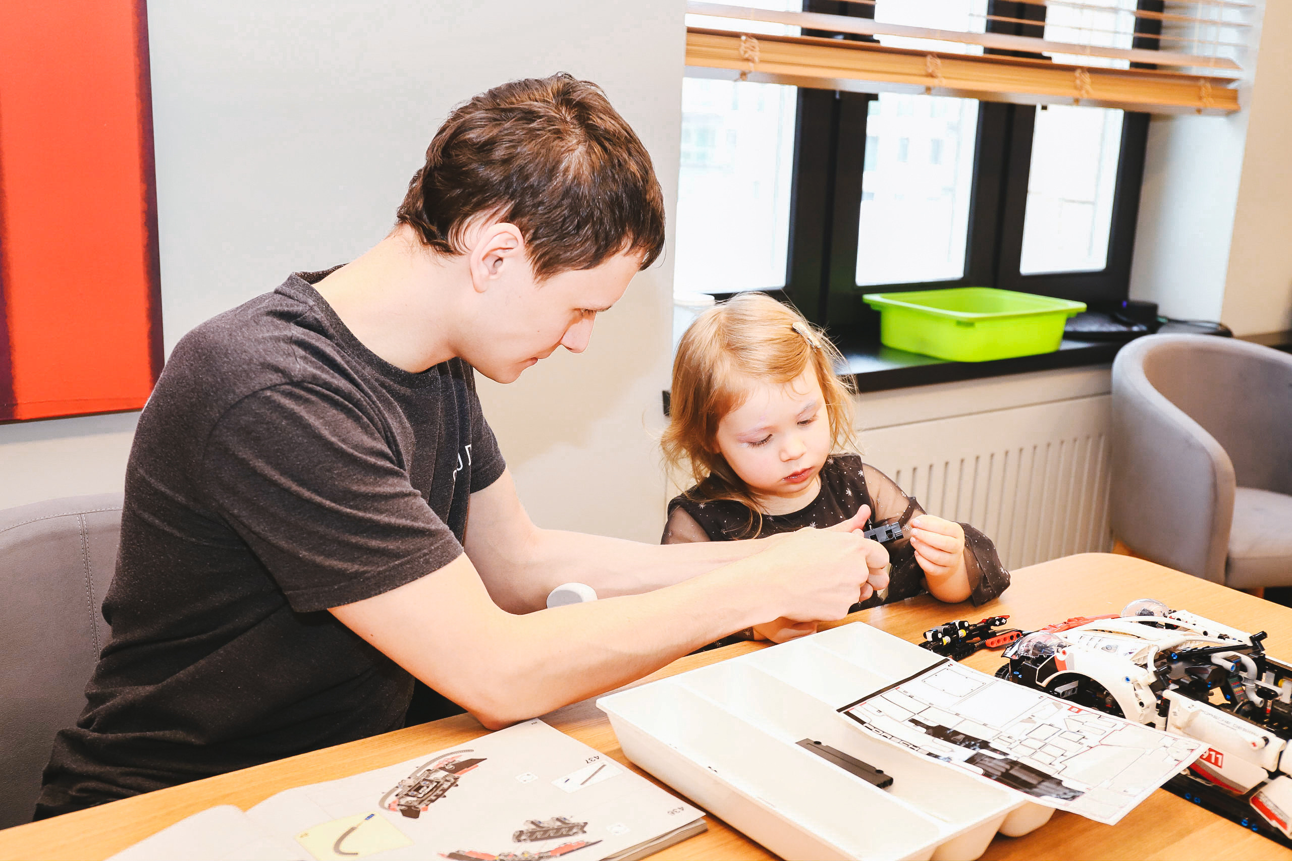 Домашняя фотосъемка Сергея, Елены и их прекрасных детей. Фотограф в Санкт-Петербурге Наталья Брилькова