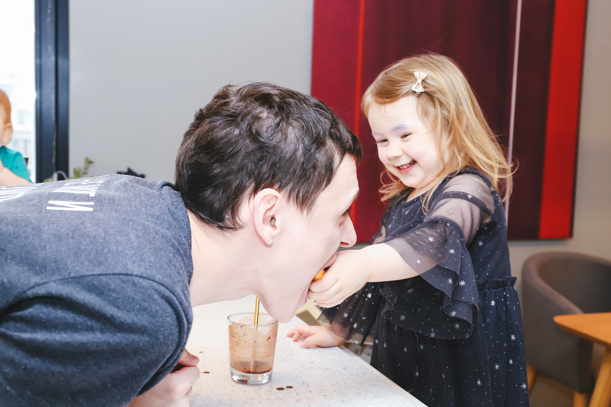 Домашняя фотосъемка Сергея, Елены и их прекрасных детей. Фотограф в Санкт-Петербурге Наталья Брилькова