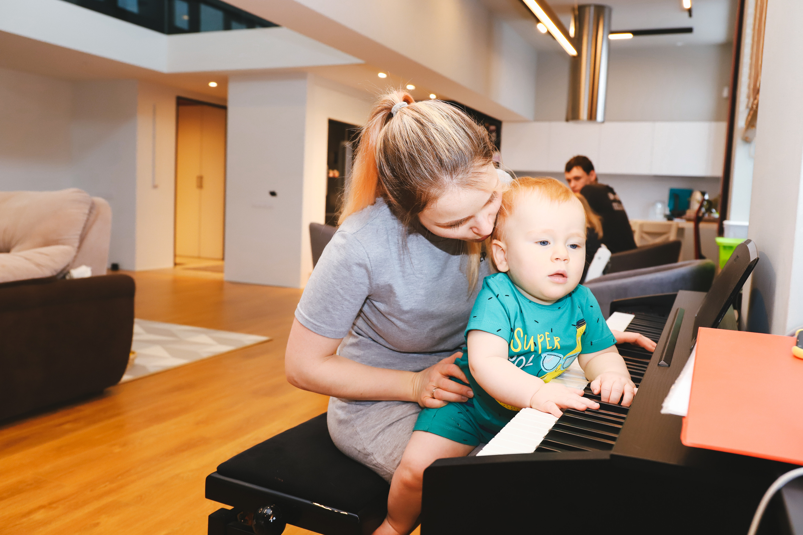 Домашняя фотосъемка Сергея, Елены и их прекрасных детей. Фотограф в Санкт-Петербурге Наталья Брилькова