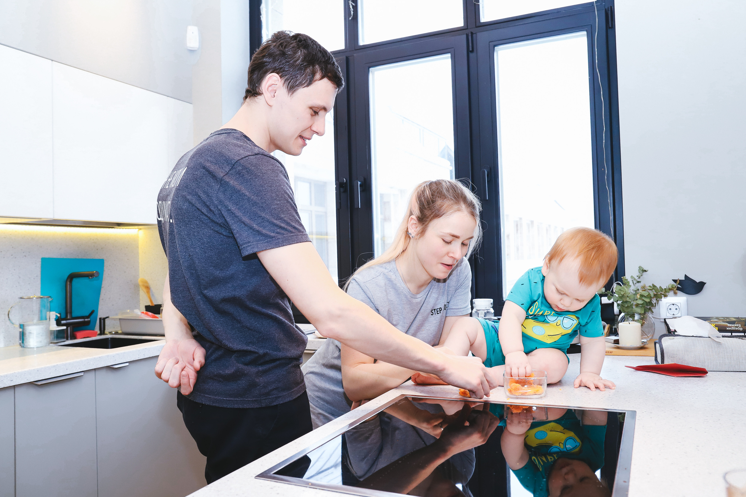 Домашняя фотосъемка Сергея, Елены и их прекрасных детей. Фотограф в Санкт-Петербурге Наталья Брилькова