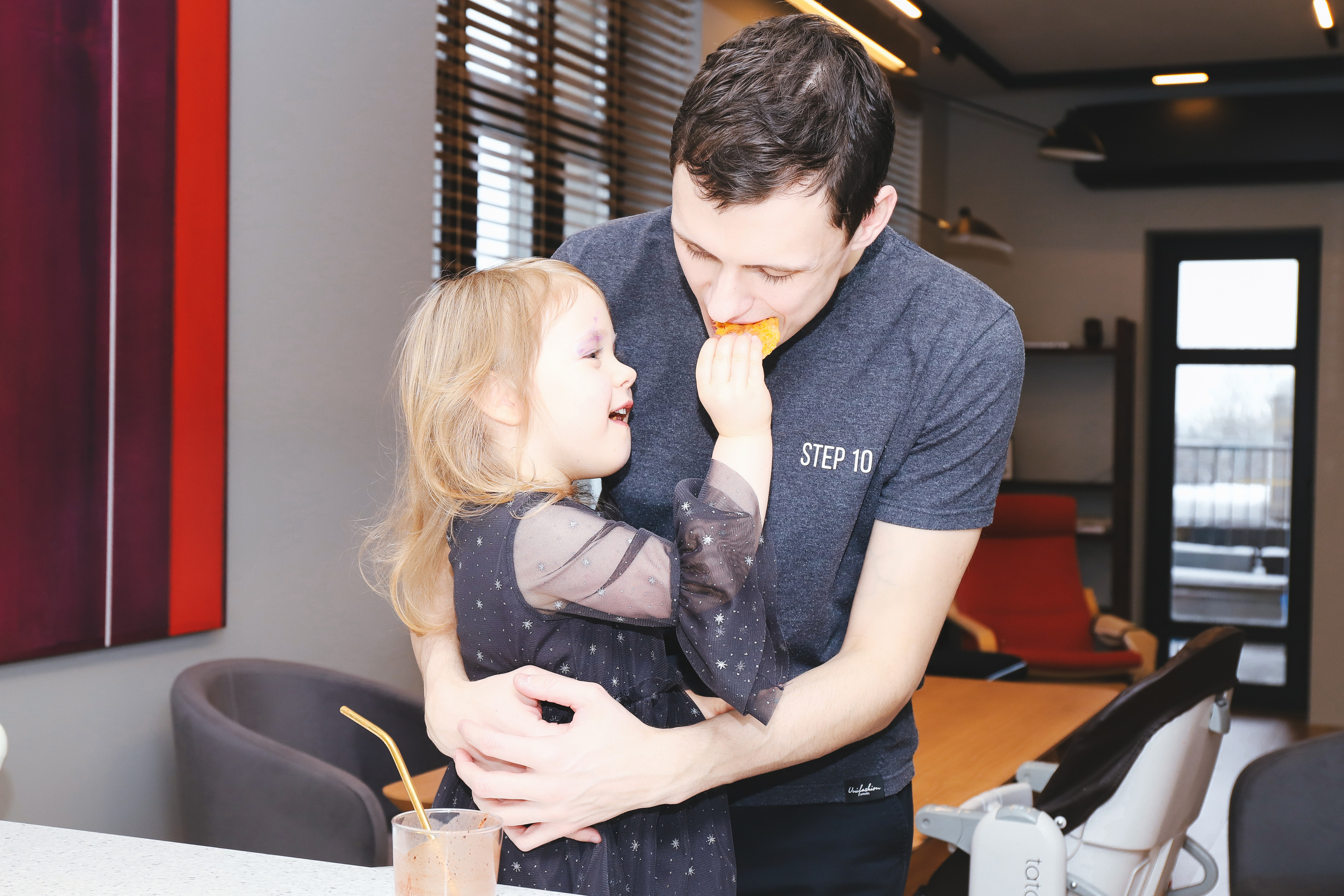 Домашняя фотосъемка Сергея, Елены и их прекрасных детей. Фотограф в Санкт-Петербурге Наталья Брилькова