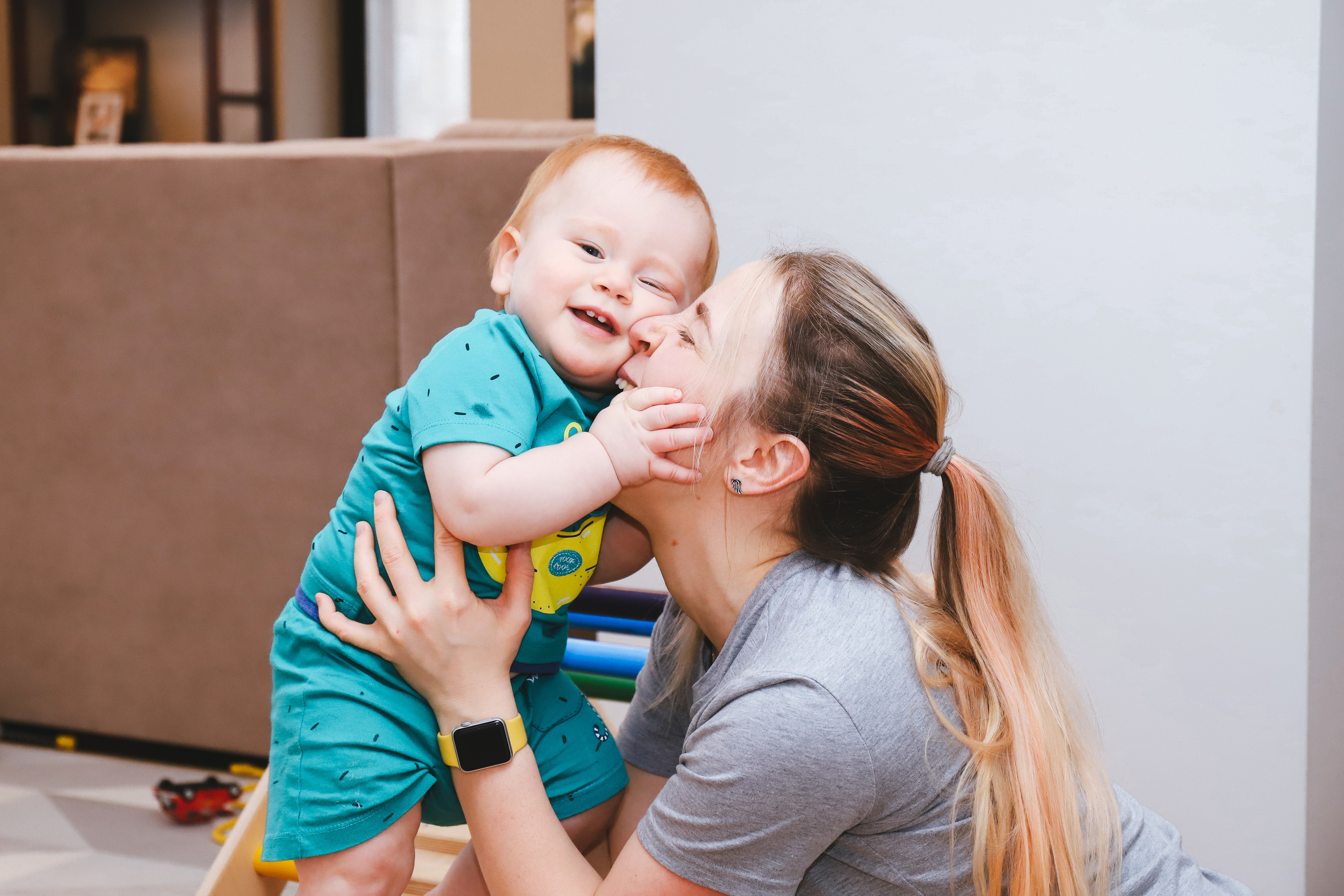 Домашняя фотосъемка Сергея, Елены и их прекрасных детей. Фотограф в Санкт-Петербурге Наталья Брилькова