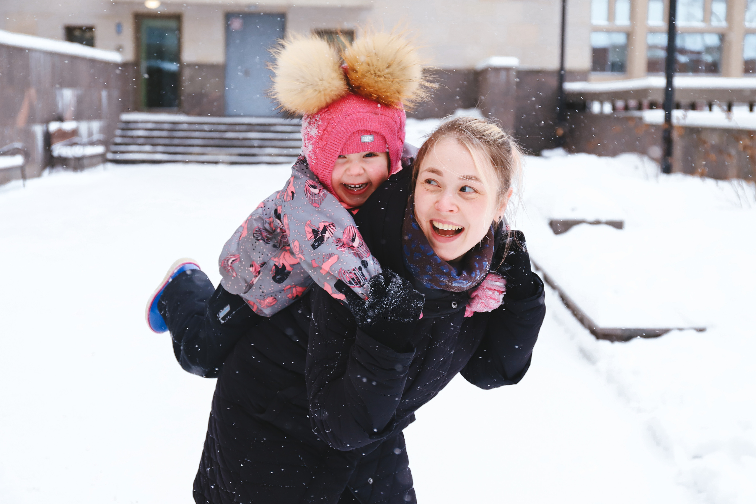 Домашняя фотосъемка Сергея, Елены и их прекрасных детей. Фотограф в Санкт-Петербурге Наталья Брилькова