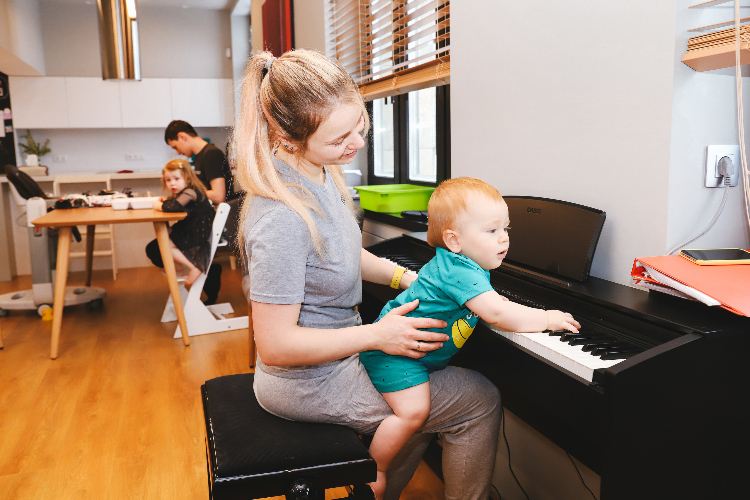 Домашняя фотосъемка Сергея, Елены и их прекрасных детей. Фотограф в Санкт-Петербурге Наталья Брилькова