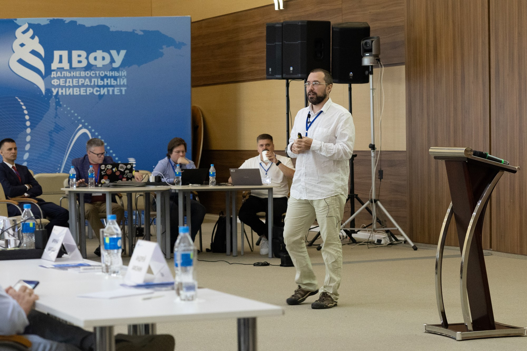 Репортажная фотосъемка во Владивостоке. Портретный, свадебный, репортажный фотограф во Владивостоке Юлиана Джули Фокс