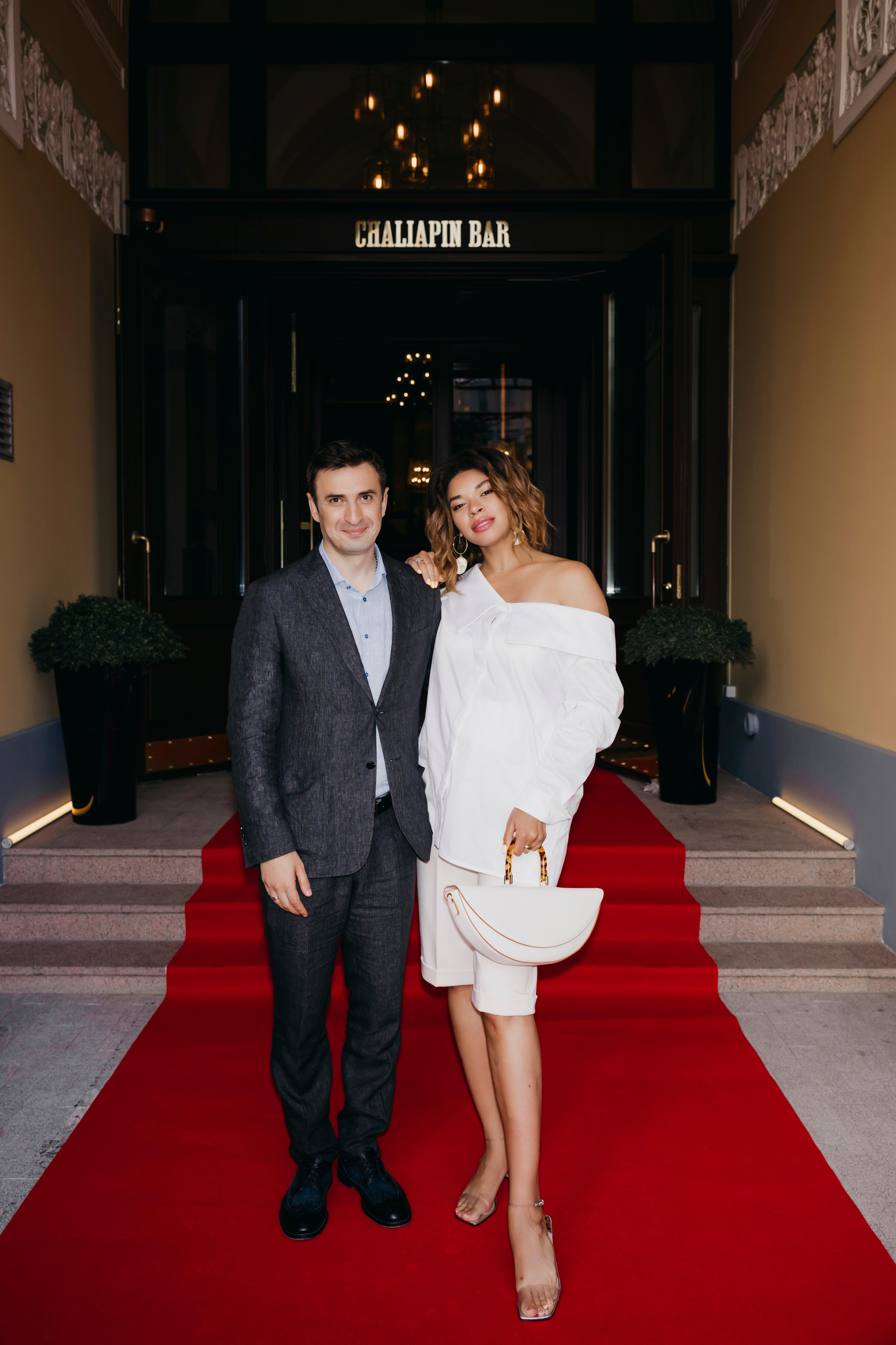 Презентация «AURUM». «Птичка на проводе»: информационный портал в Москве