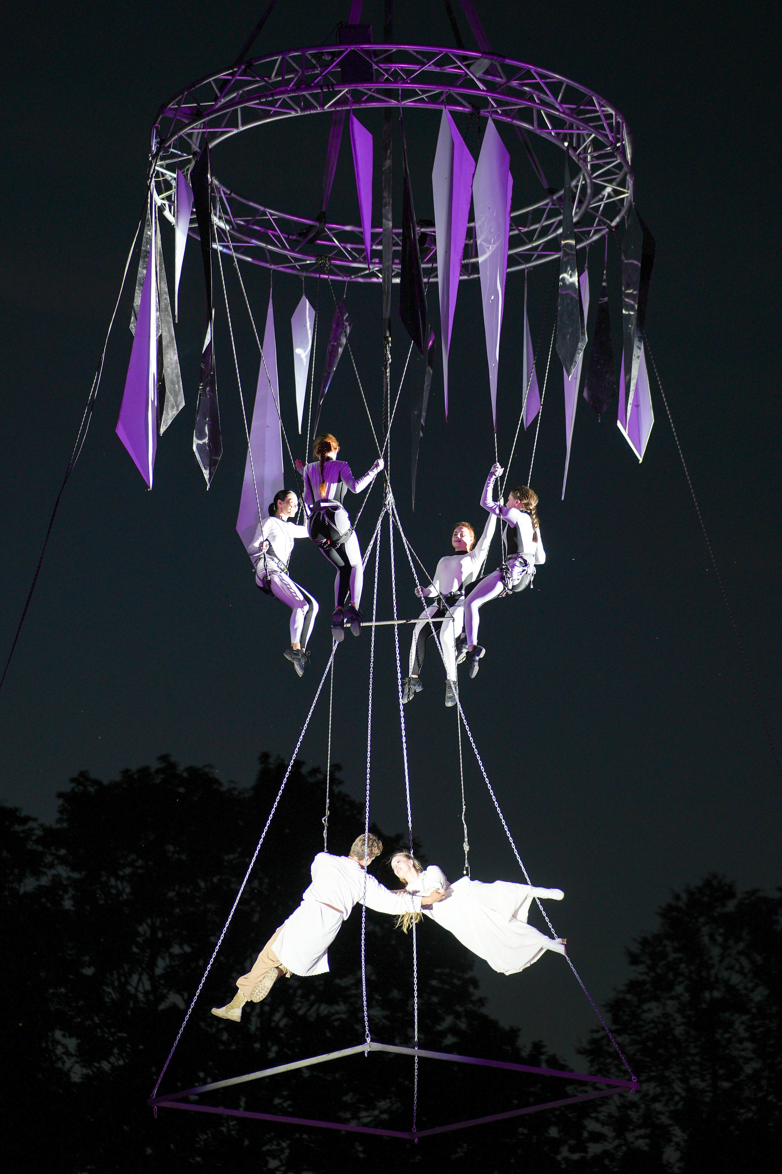 Репортажные кадры с различных соревнований, мероприятий, театральных представлений. Интерьерный фотограф в Санкт-Петербурге Михаил Азаров. Печать и продажа фотографий