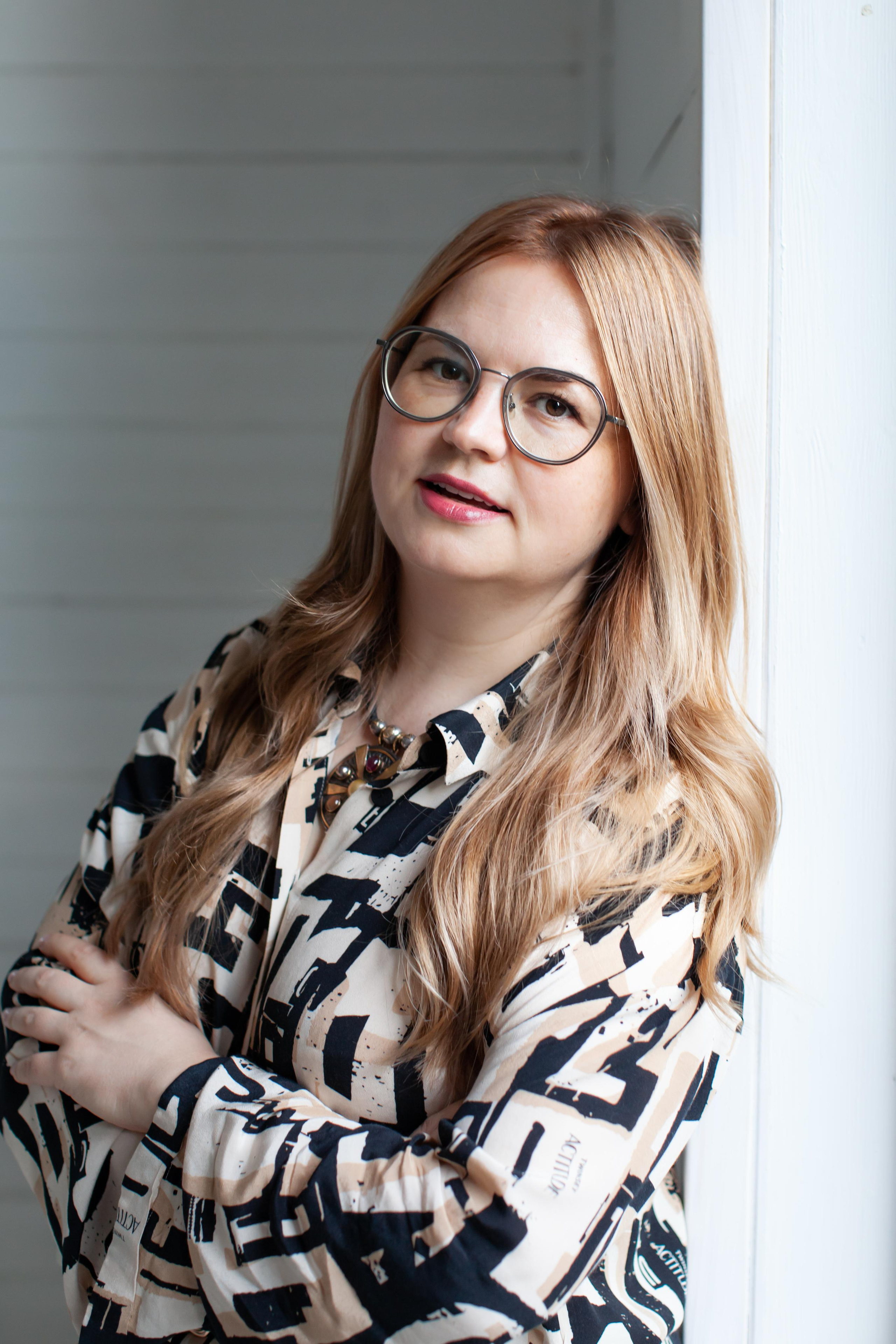 WSClub развиртуализация апрель 2023. Портретный творческий фотограф в Москве Надя Дудник