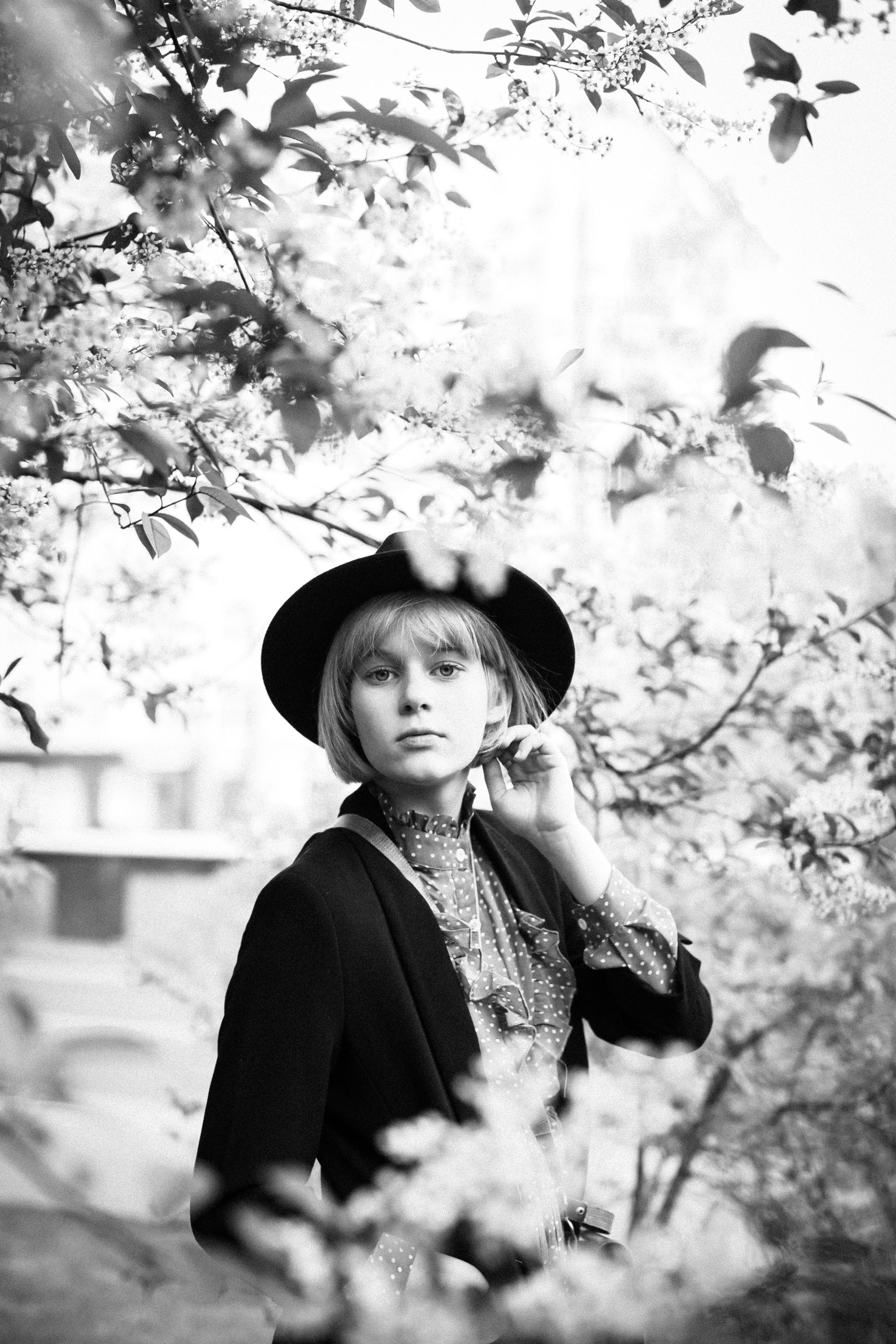 Весенняя уличная съемка. Портретный творческий фотограф в Москве Надя Дудник