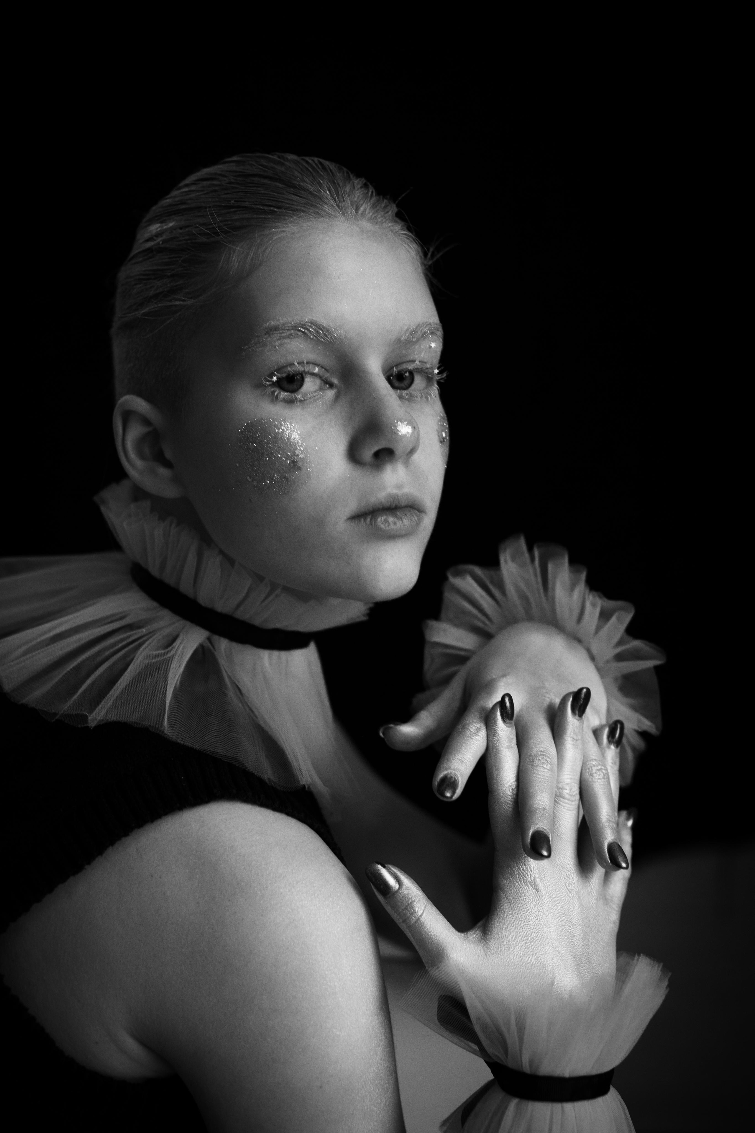 Алиса, такая Алиса. Портретный творческий фотограф в Москве Надя Дудник