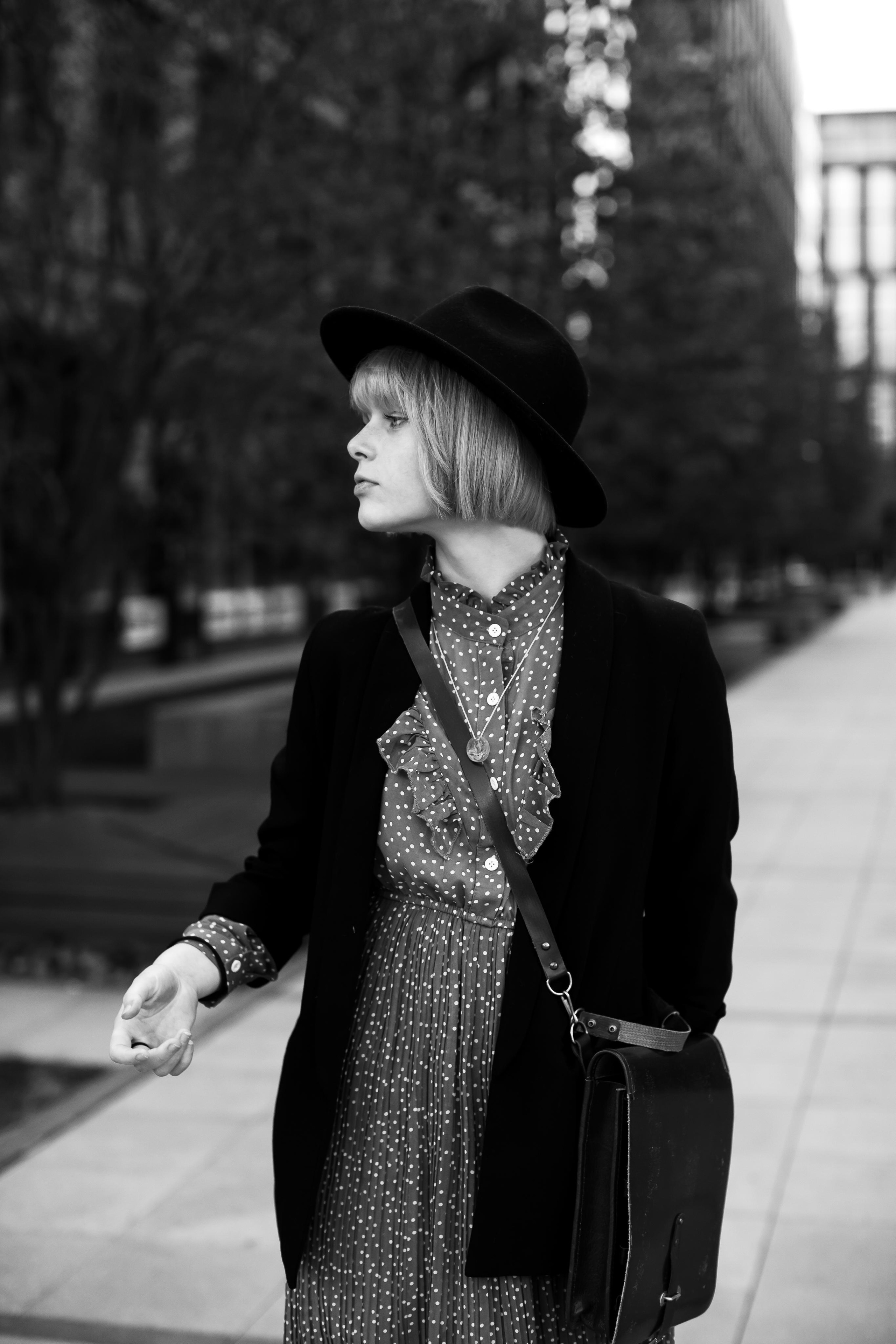 Весенняя уличная съемка. Портретный творческий фотограф в Москве Надя Дудник