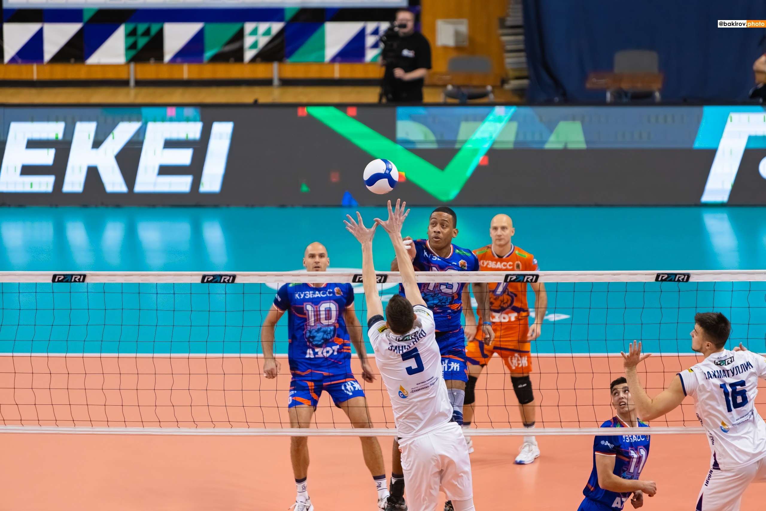 06.11 Волейбол. Нефтяник-Кузбасс. Команда специалистов в мире фотографии и видео. Детский фотограф, семейный фотограф