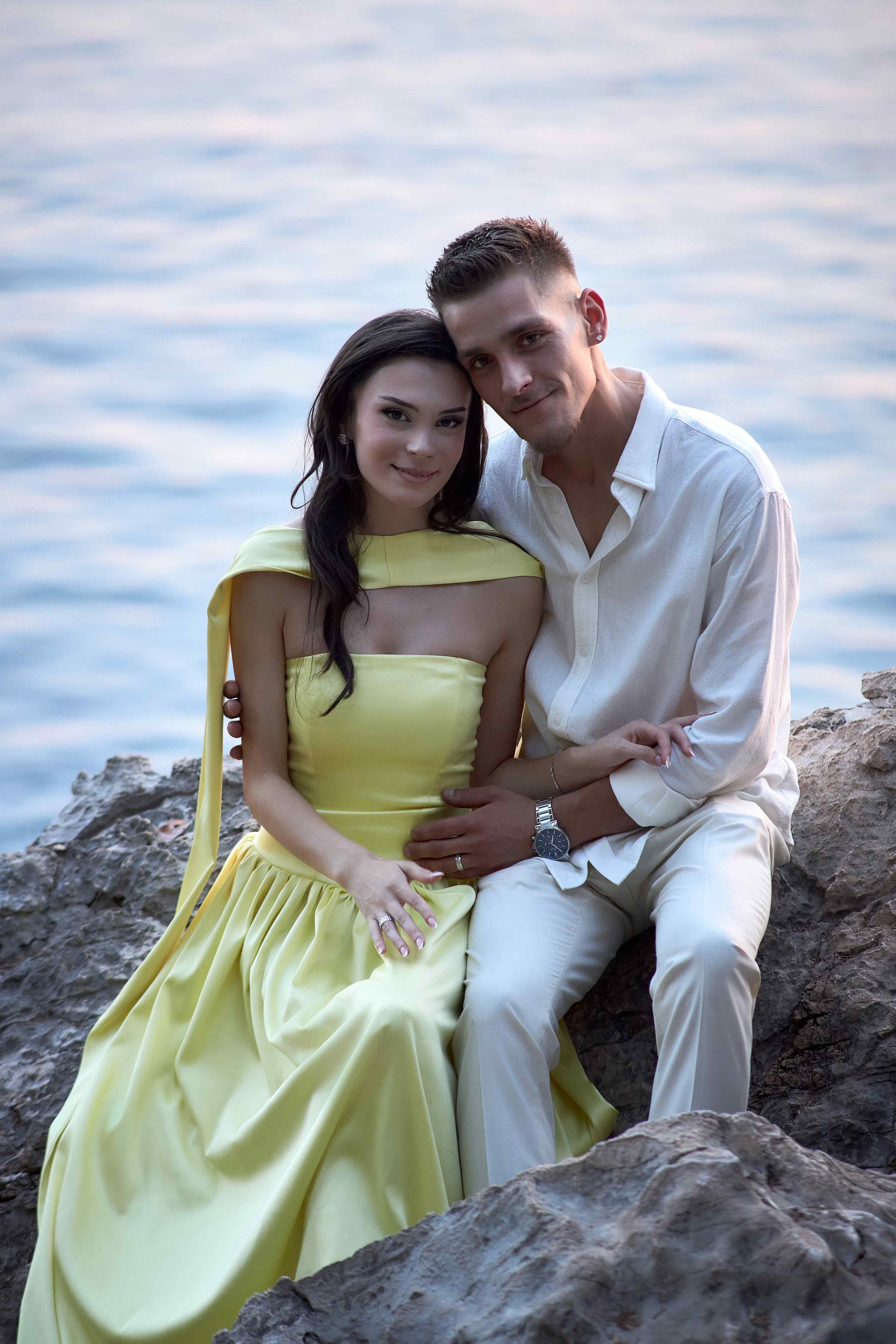 Sunset Engagement Shoot in Sveti Stefan | Ilhan & Ilhana's Proposal. Фотосессии в Черногории — фотограф Станевская Эля